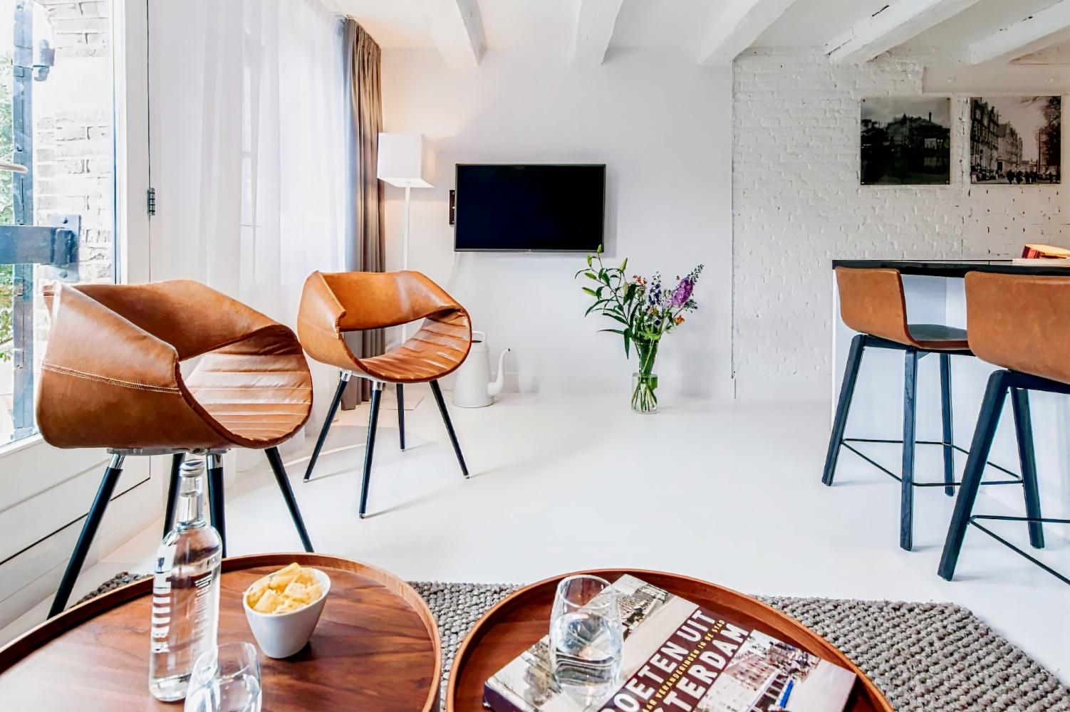 AYS Amsterdam Salthouse Canal