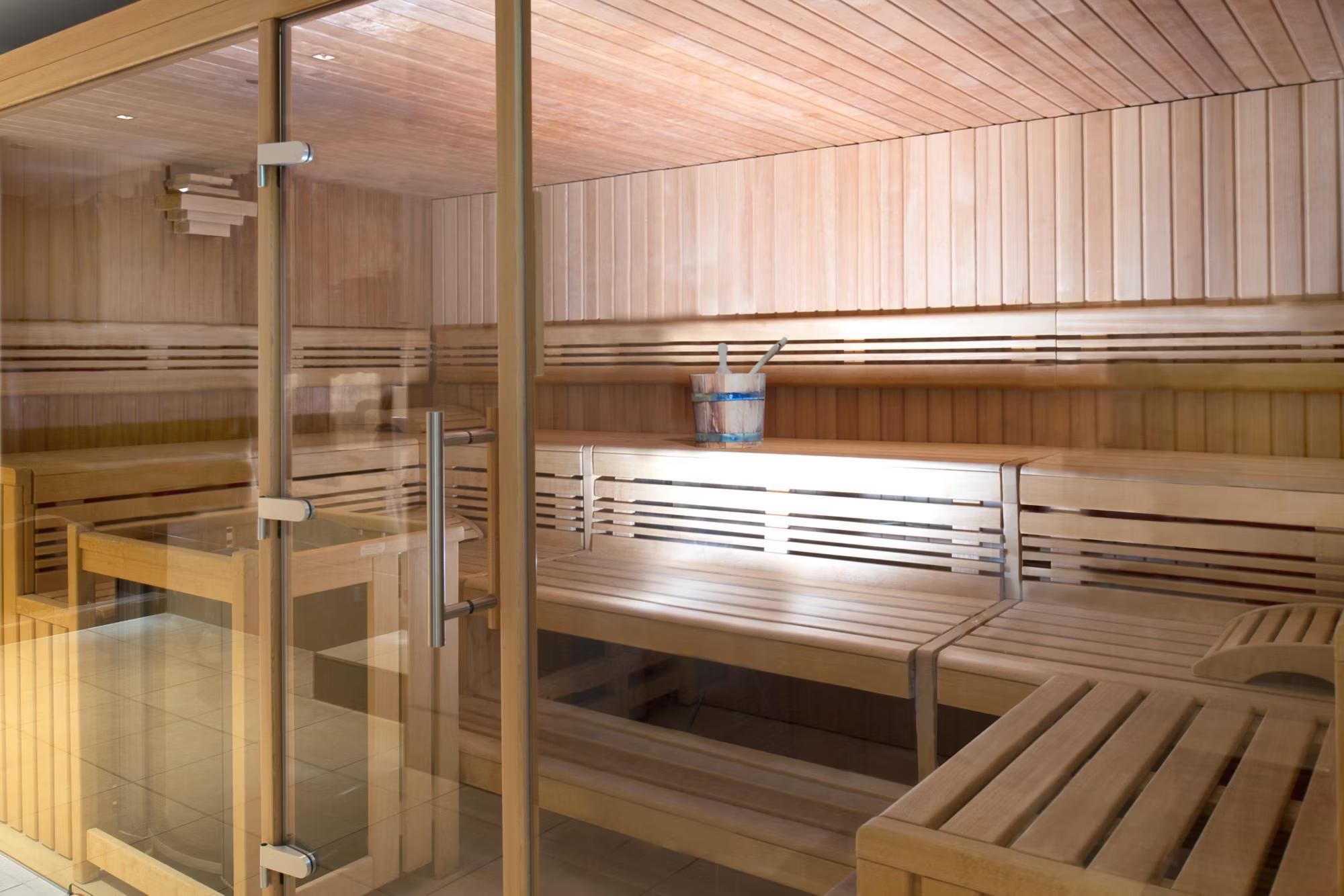 Crowne Plaza Zürich, an IHG Hotel