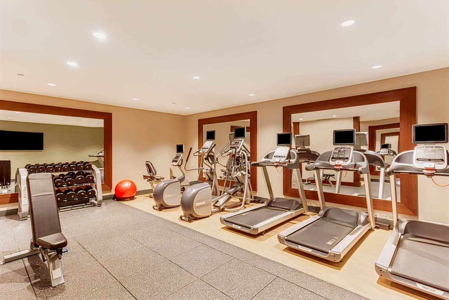 Holiday Inn Charlottesville-Monticello, an IHG Hotel