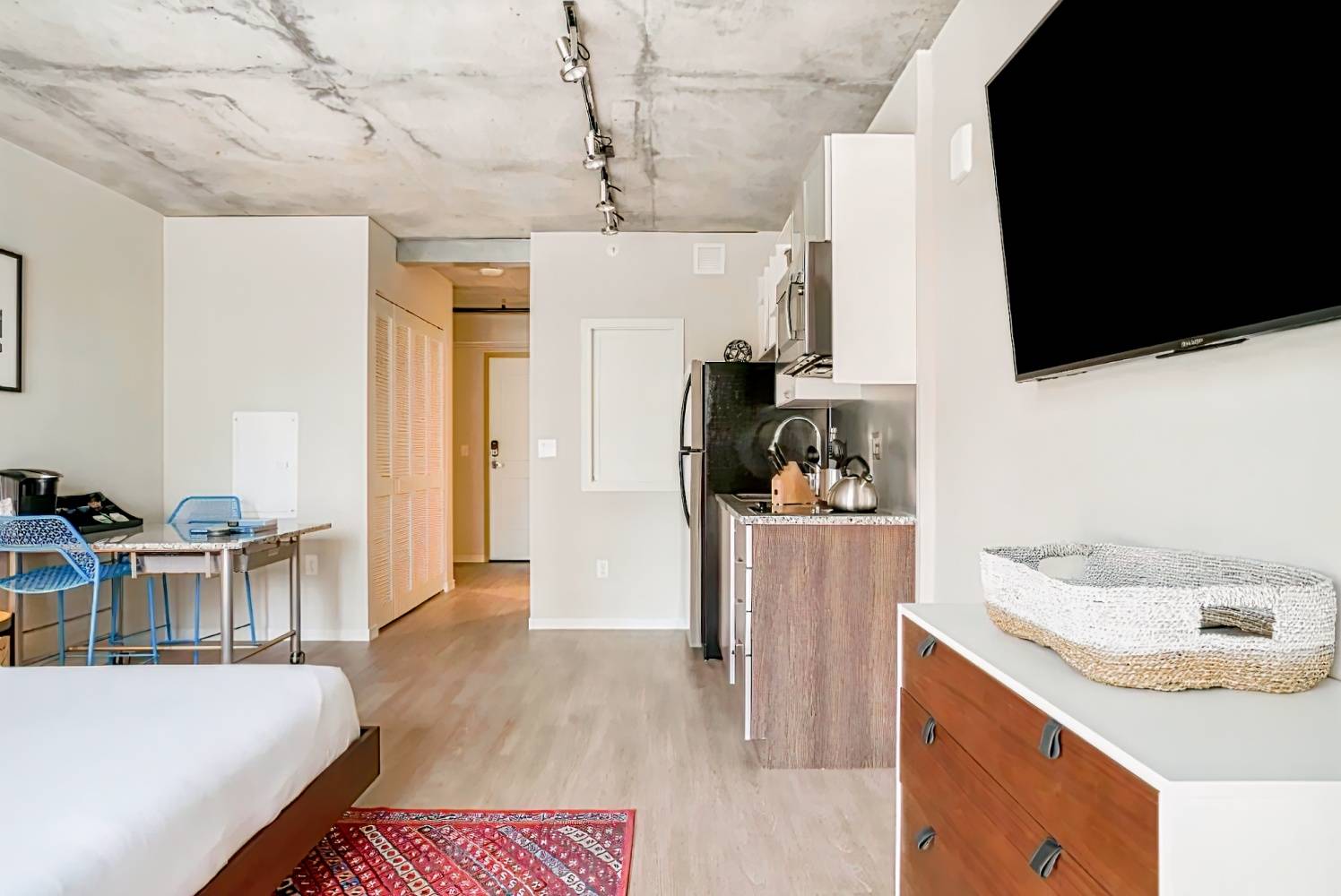 Mint House CBD Minneapolis