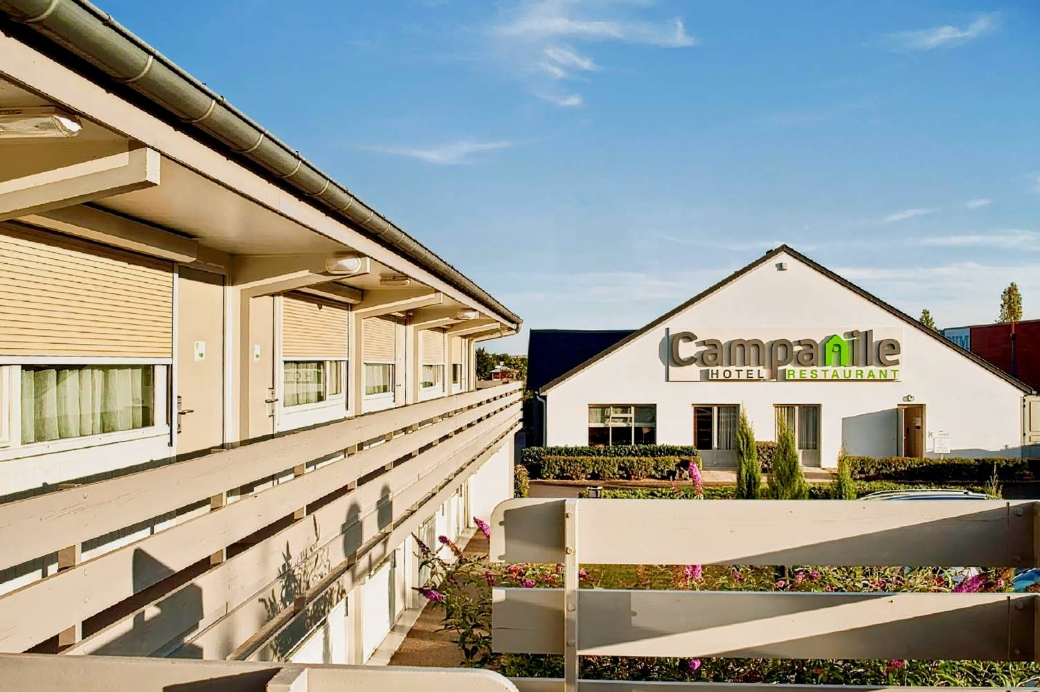 Campanile Versailles Buc