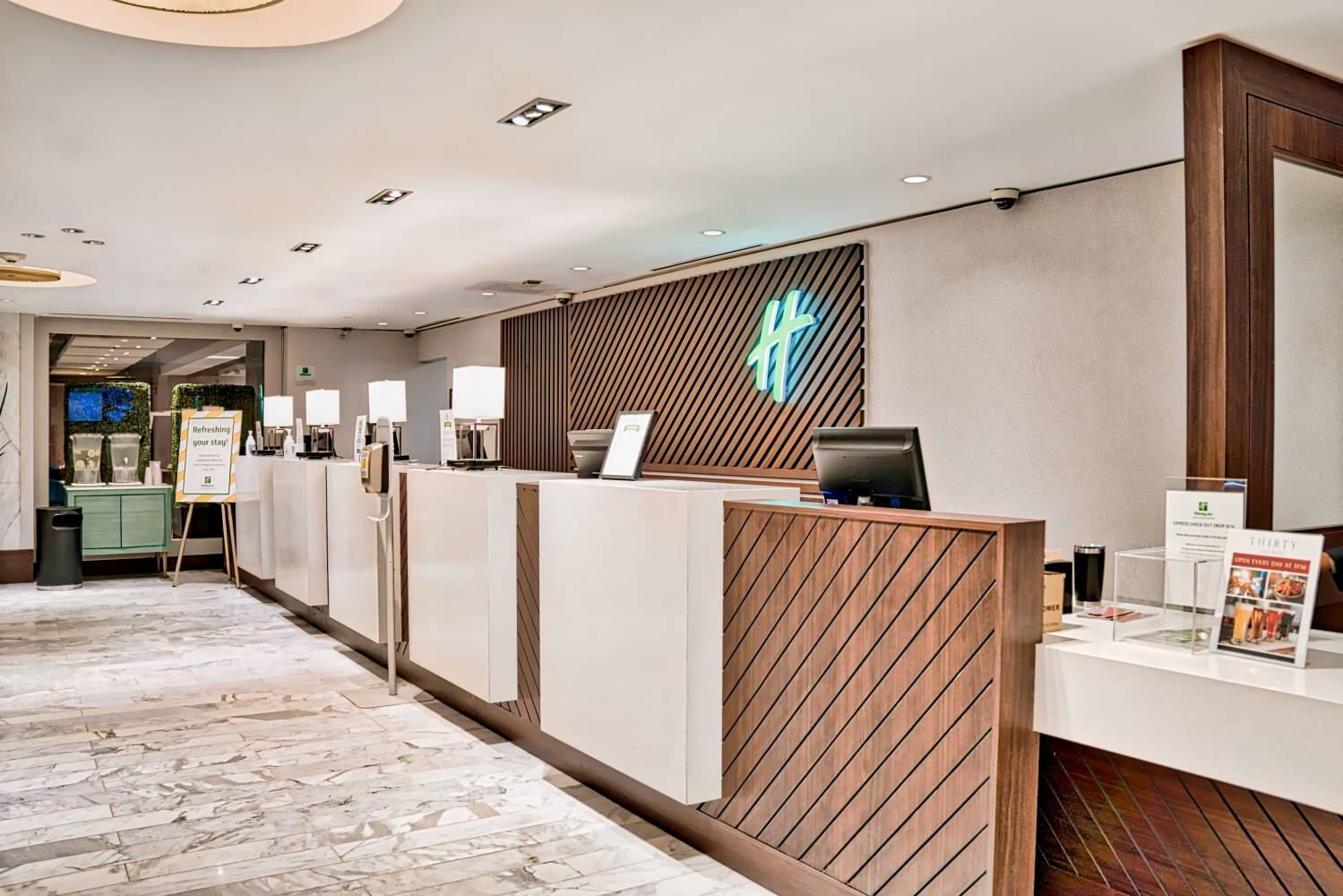 Holiday Inn Toronto Downtown Centre, an IHG Hotel