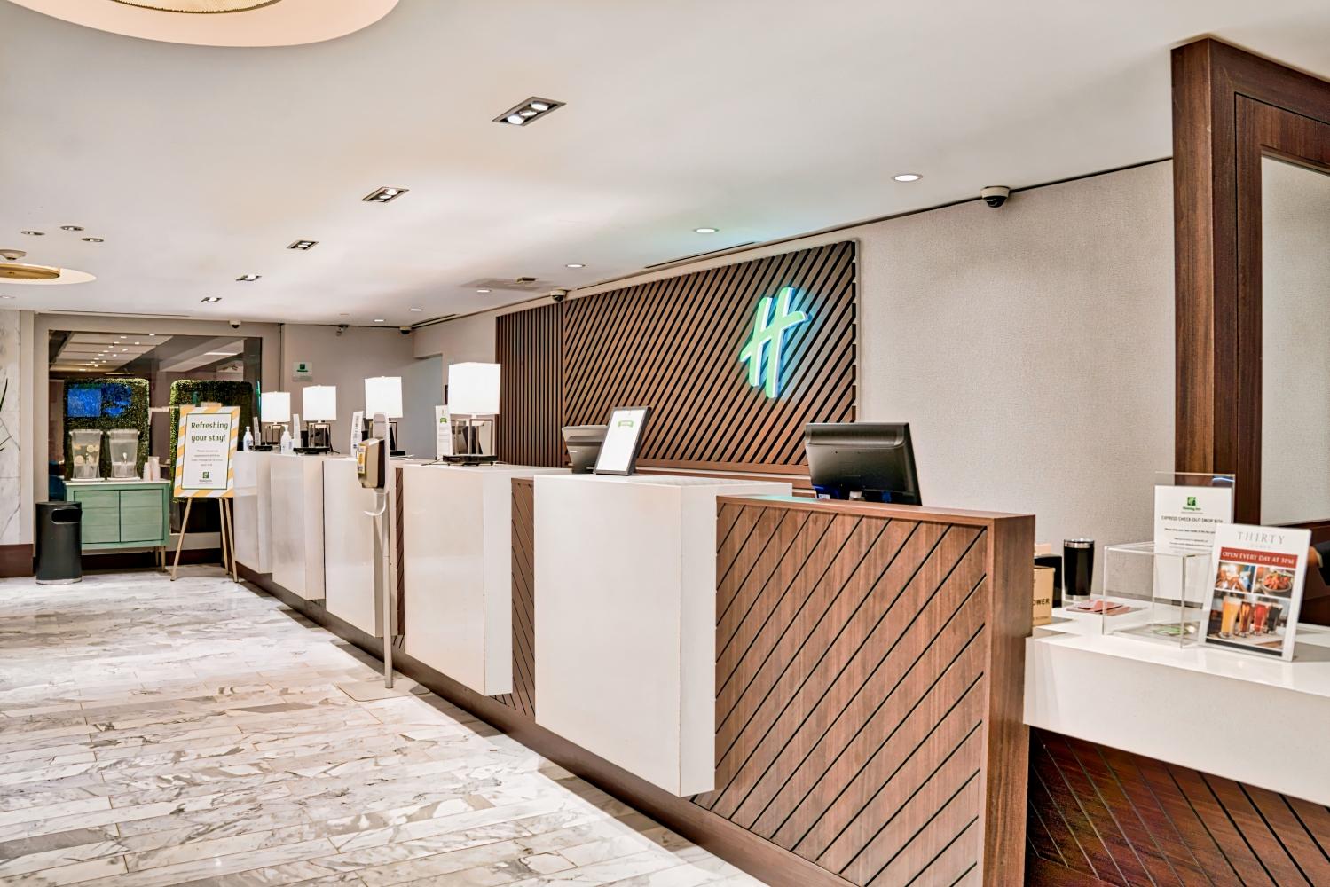 Holiday Inn Toronto Downtown Centre, an IHG Hotel