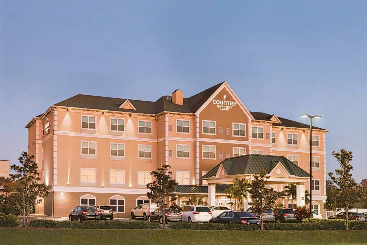 Country Inn & Suites by Radisson, Tampa Airport North