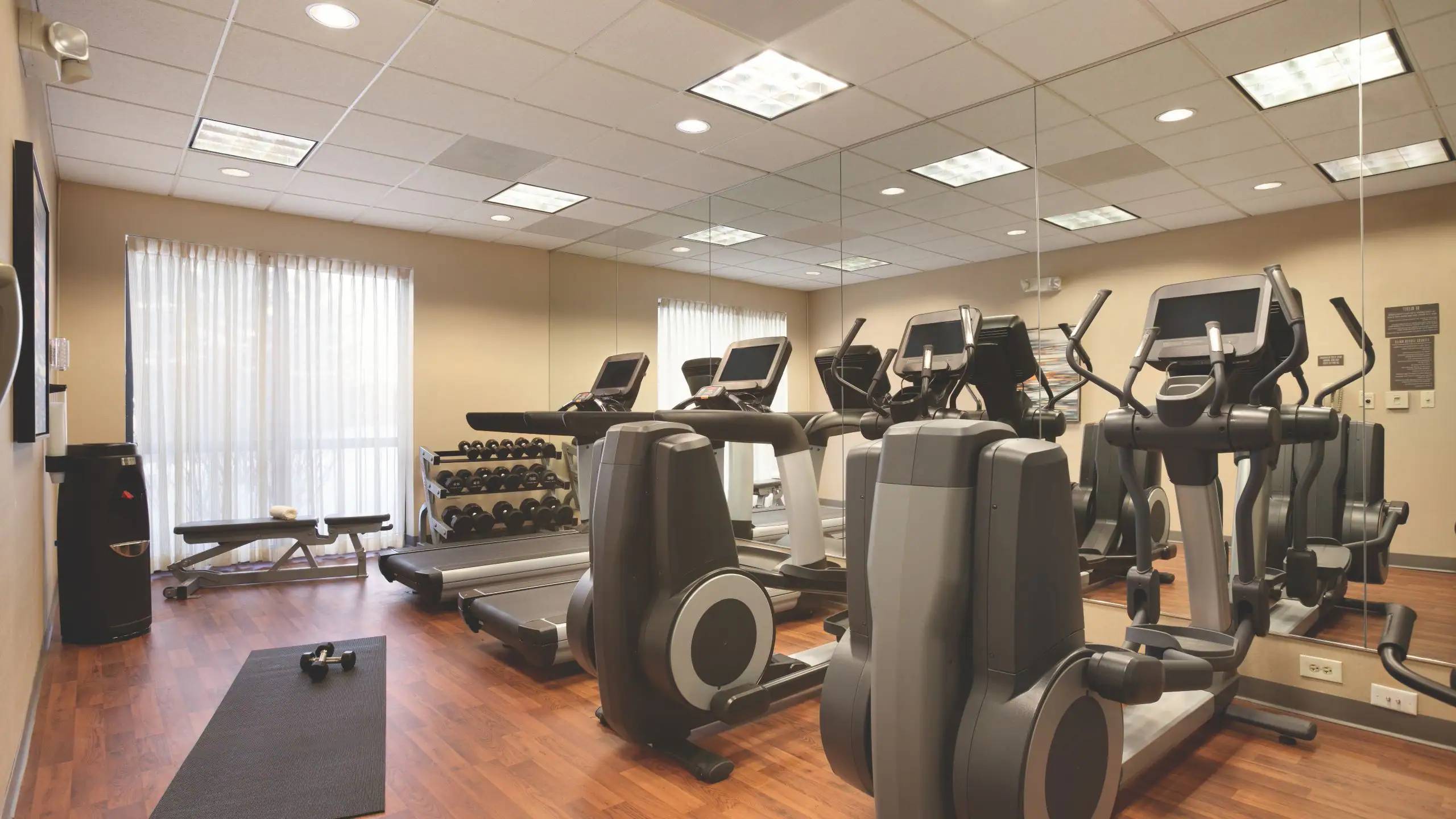 Hyatt Place Chicago / Lombard - Oak Brook