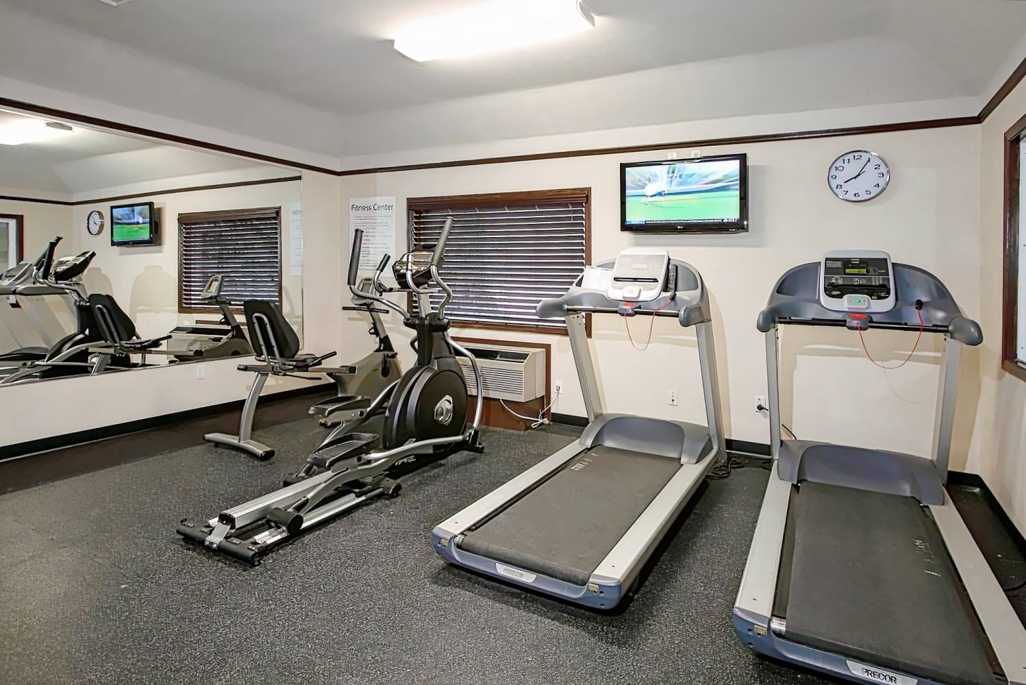 Holiday Inn Express Hotel & Suites Vernon, an IHG Hotel