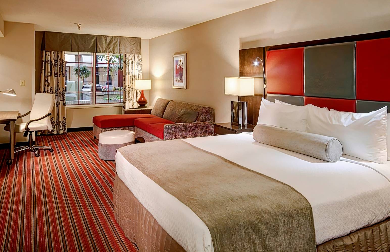 Crowne Plaza Indianapolis Downtown Union Station