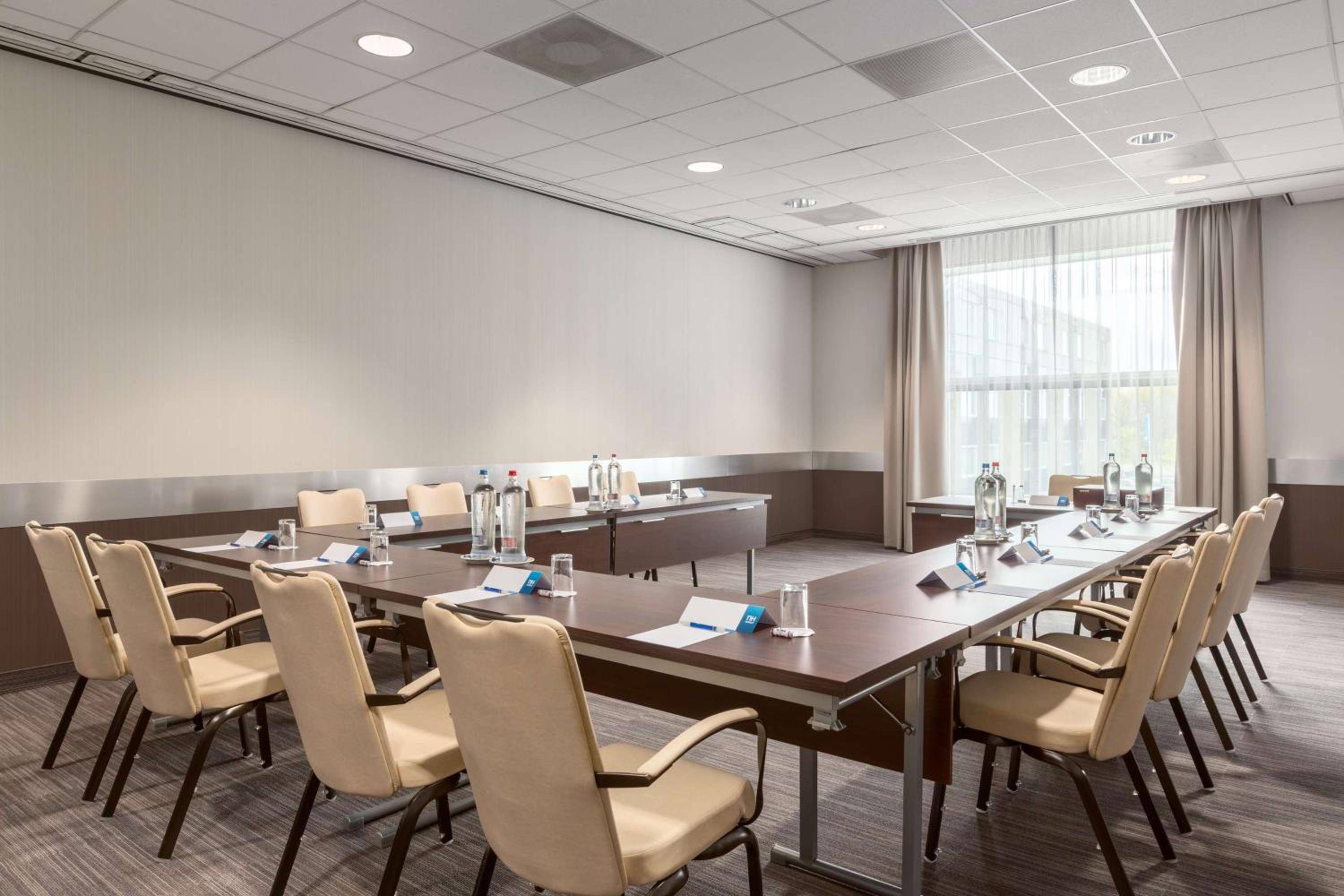 NH Amsterdam Schiphol Airport