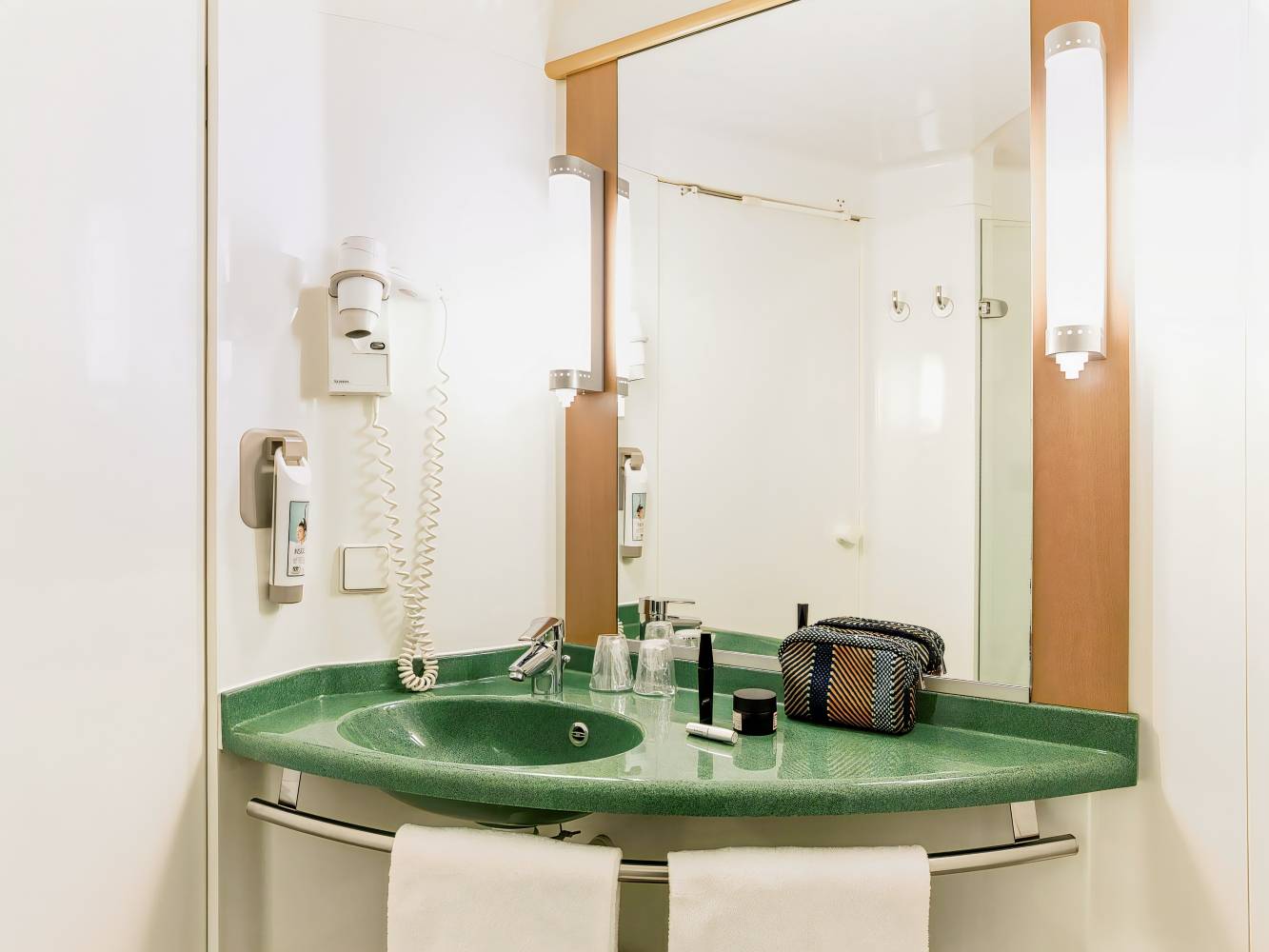 ibis Valencia Bonaire Aeropuerto