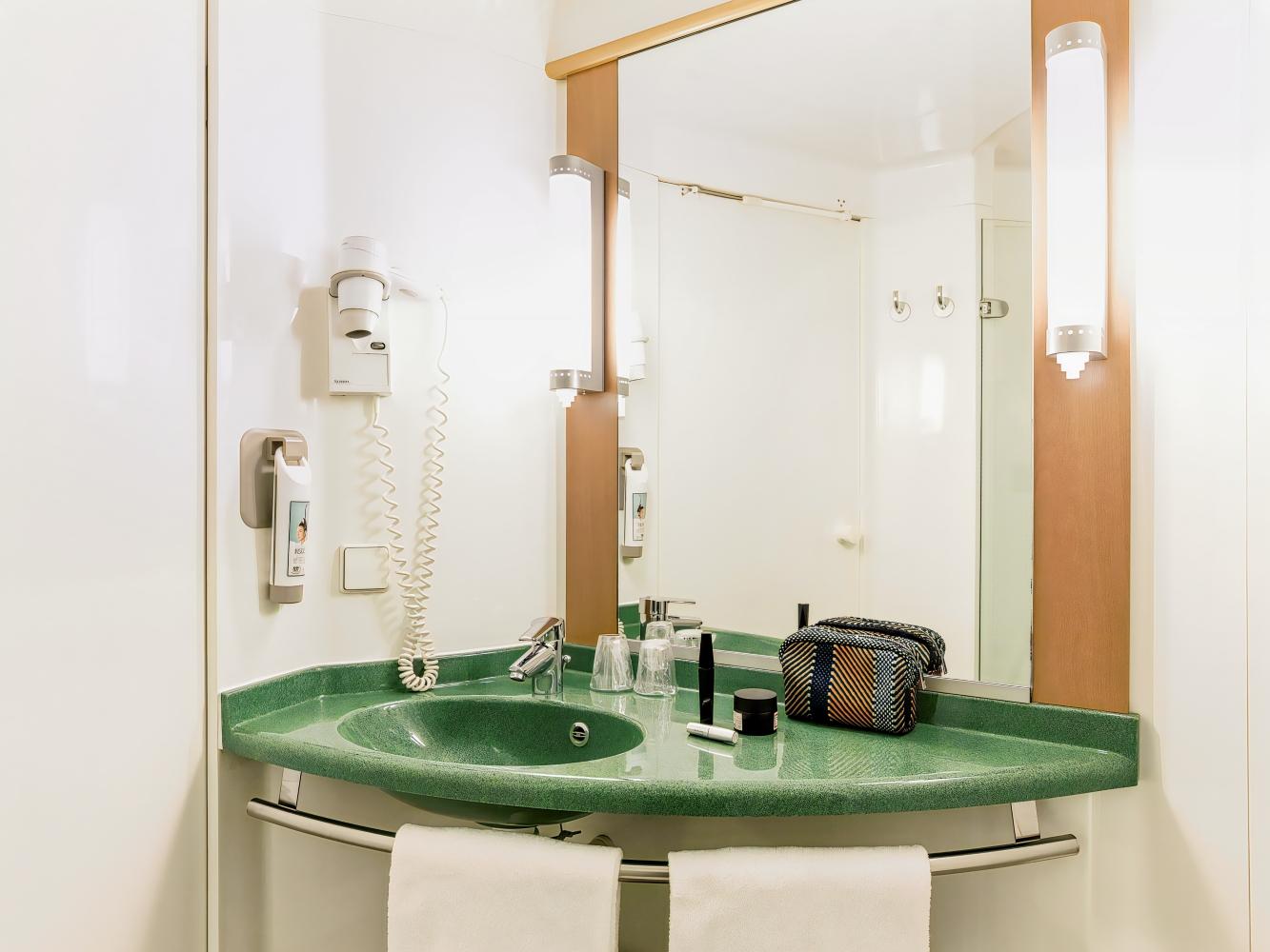 ibis Valencia Bonaire Aeropuerto