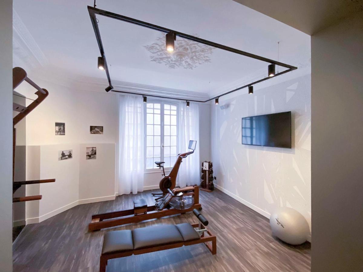 TRIBE Paris Batignolles