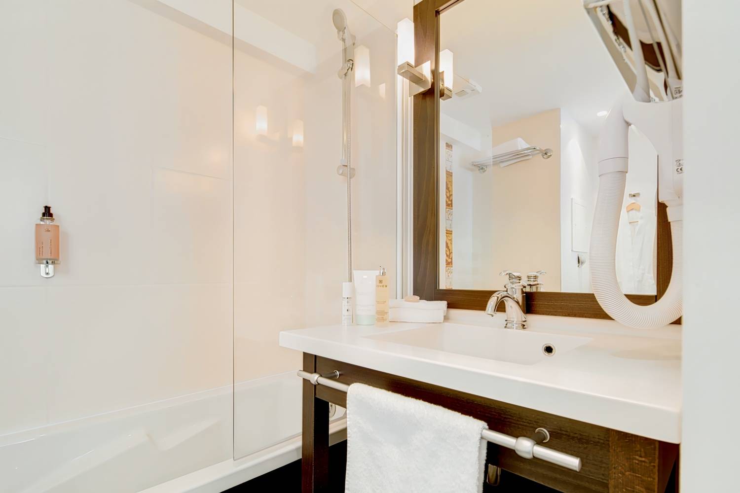 Seven Urban Suites Nantes Centre