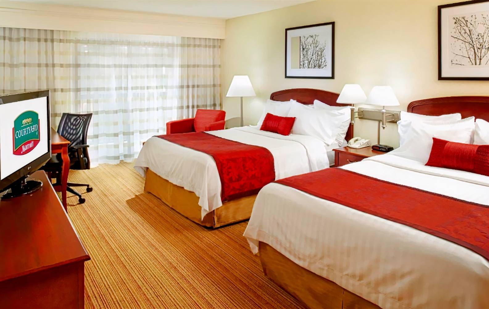 Courtyard Newark Granville