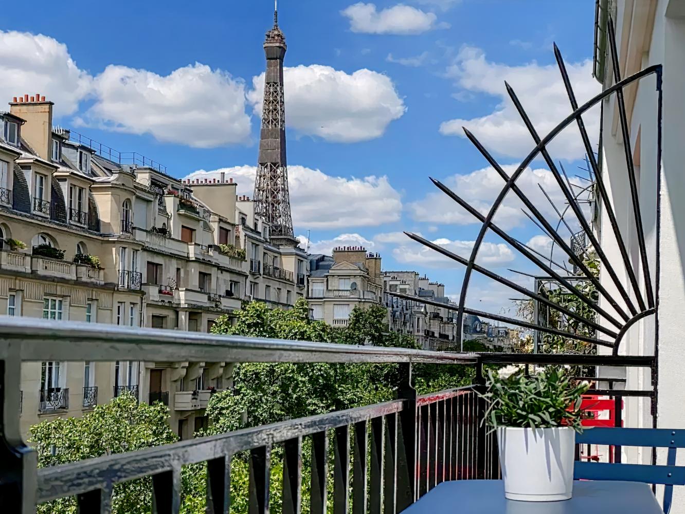 Le Cercle Tour Eiffel