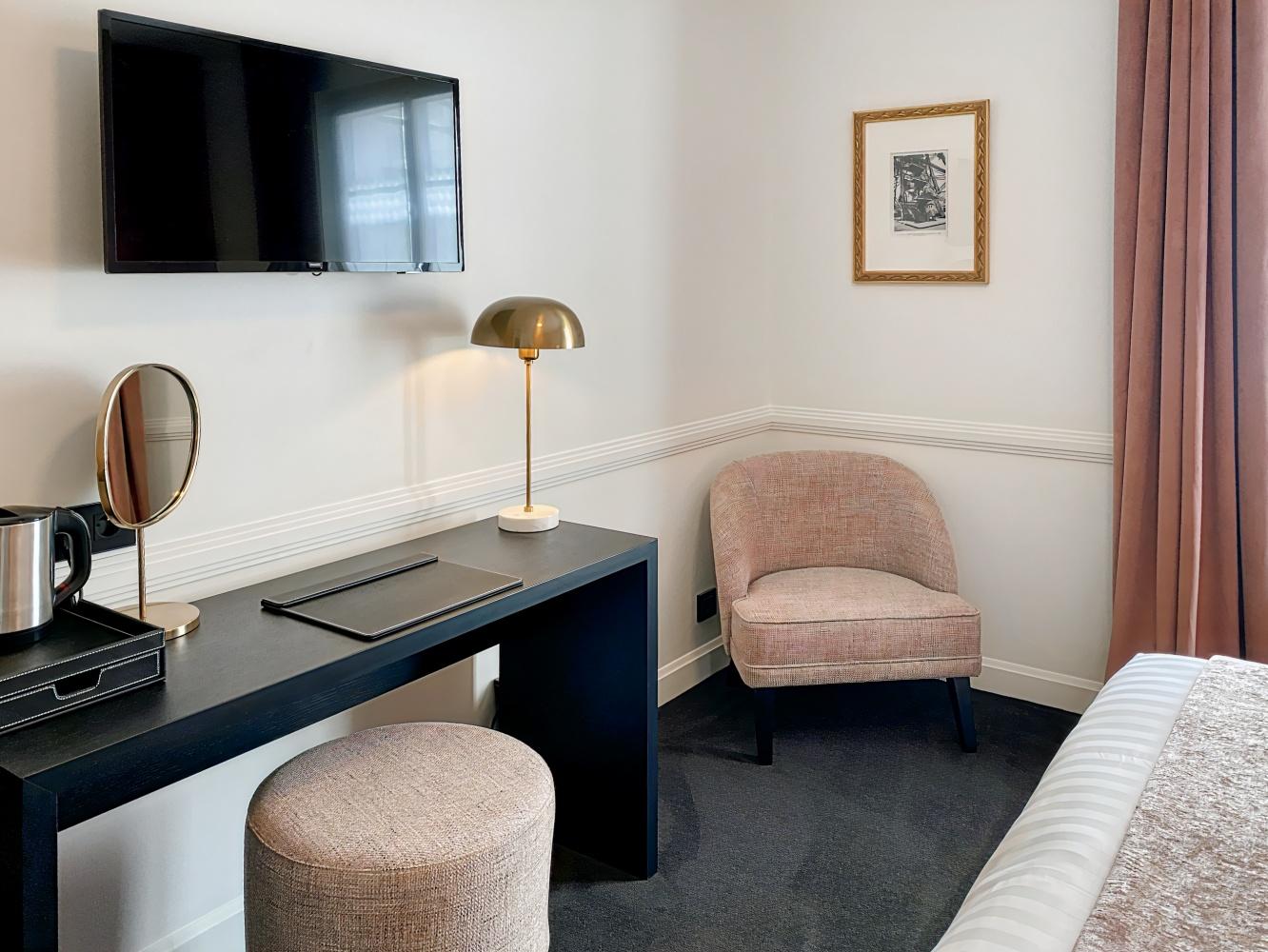 Le Cercle Tour Eiffel