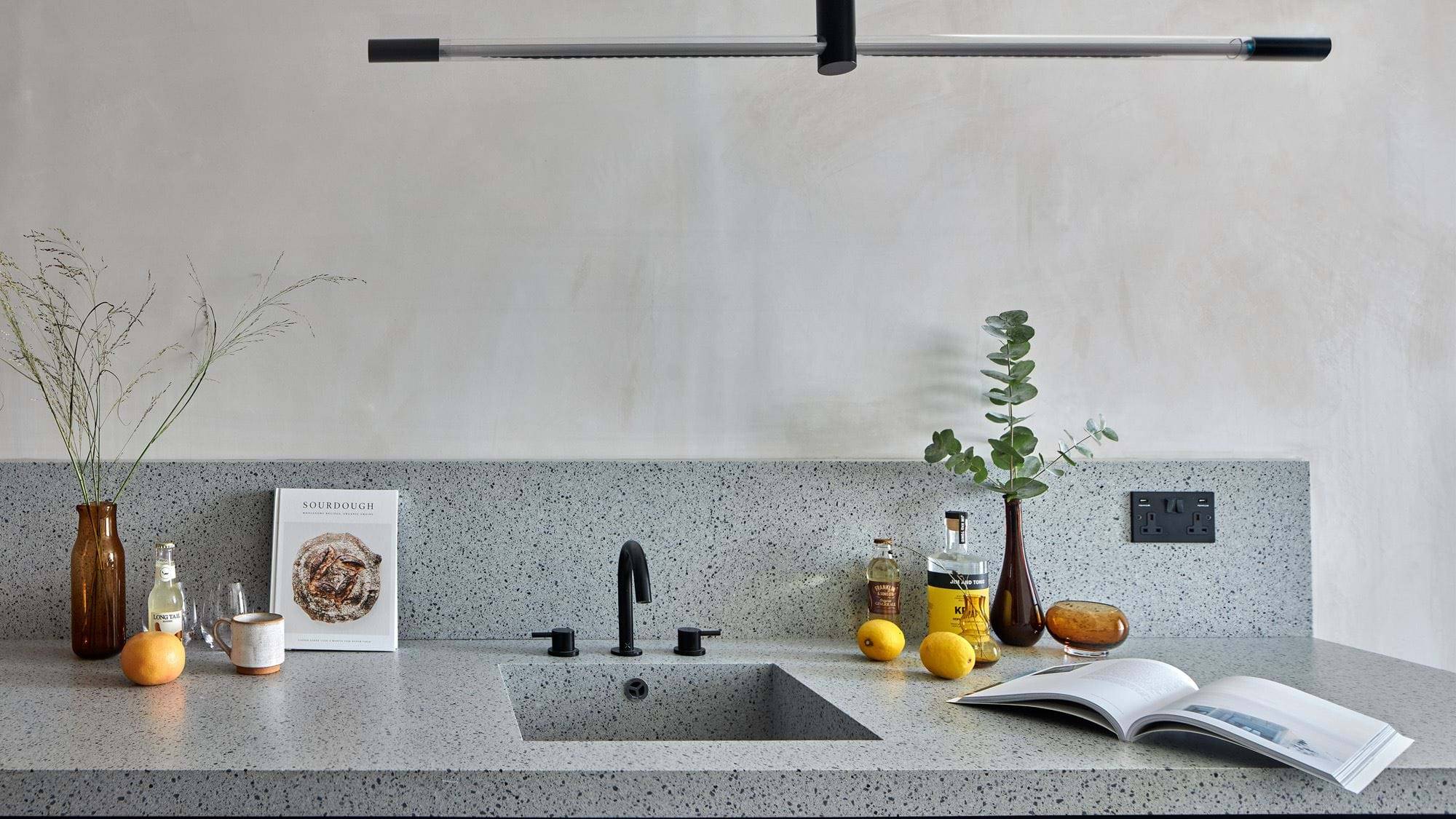 London Kingsland Locke