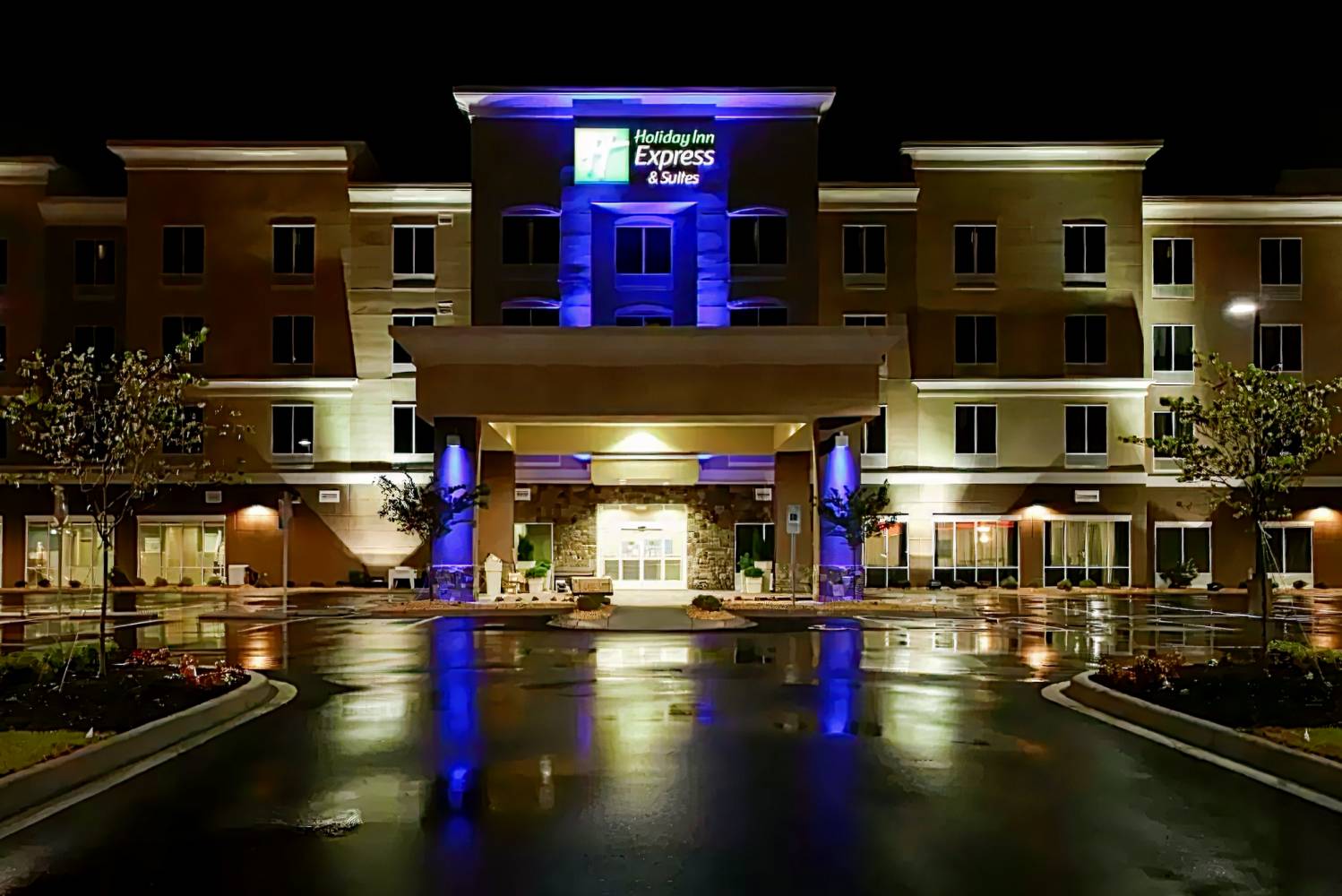 Holiday Inn Express Hotel & Suites Goldsboro - Base Area