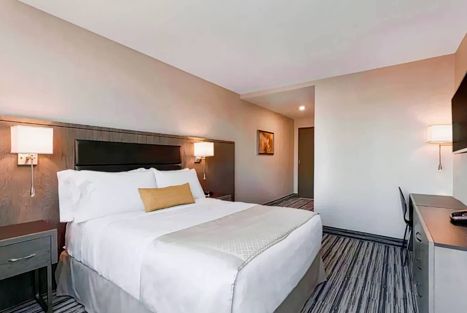 Wyndham Garden LaGuardia South