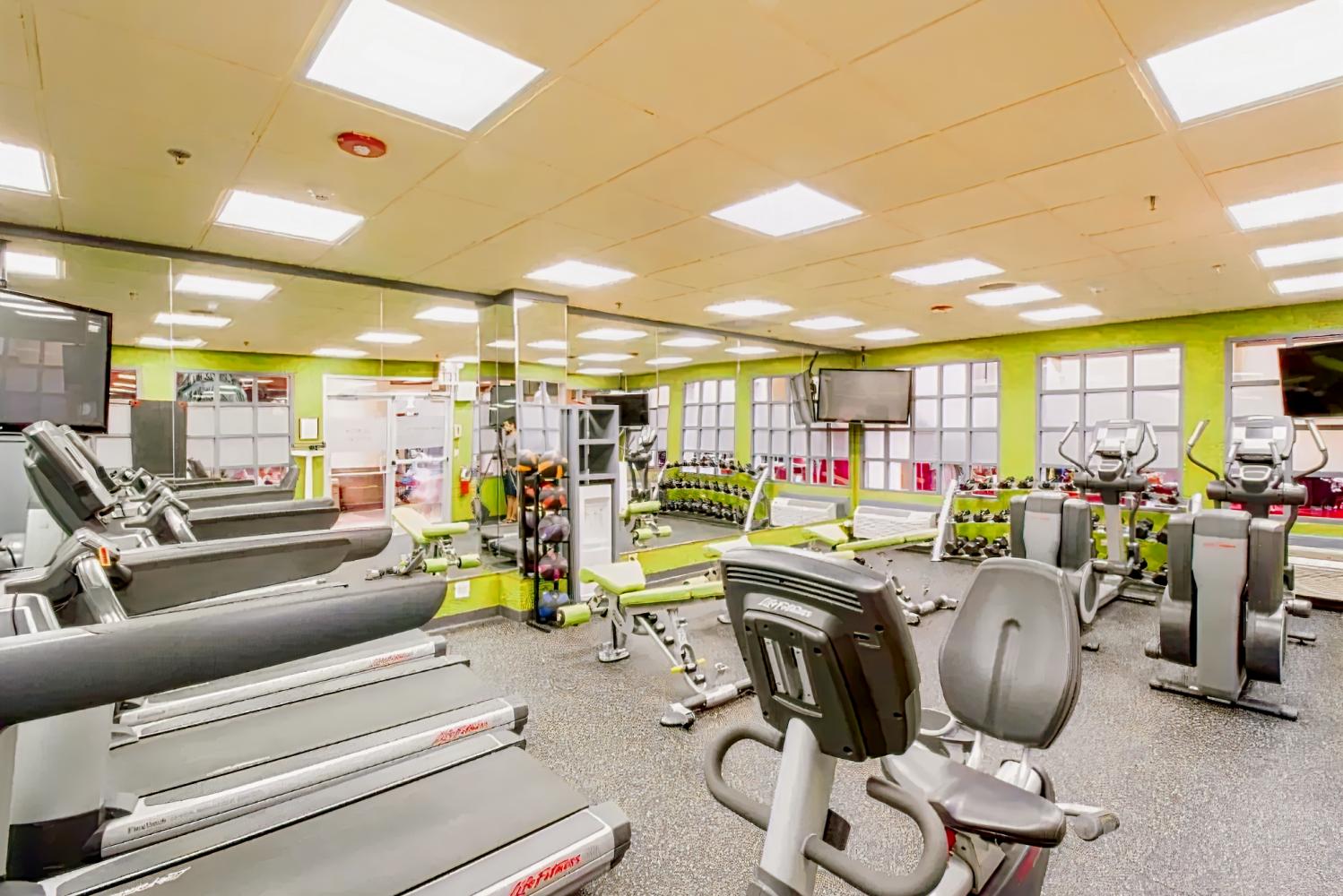 Holiday Inn Chicago North Shore