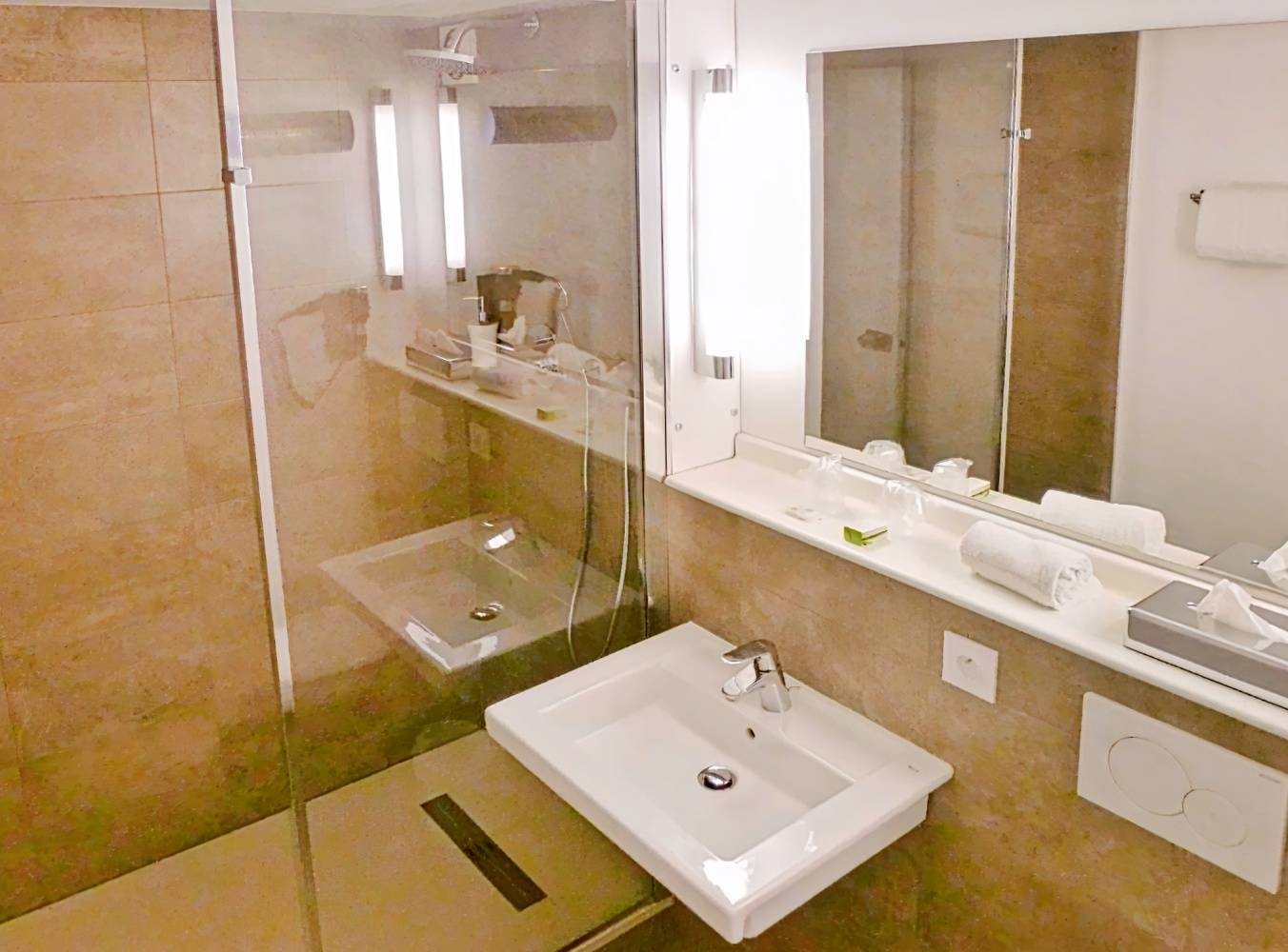 Kyriad Bordeaux - Merignac Aéroport