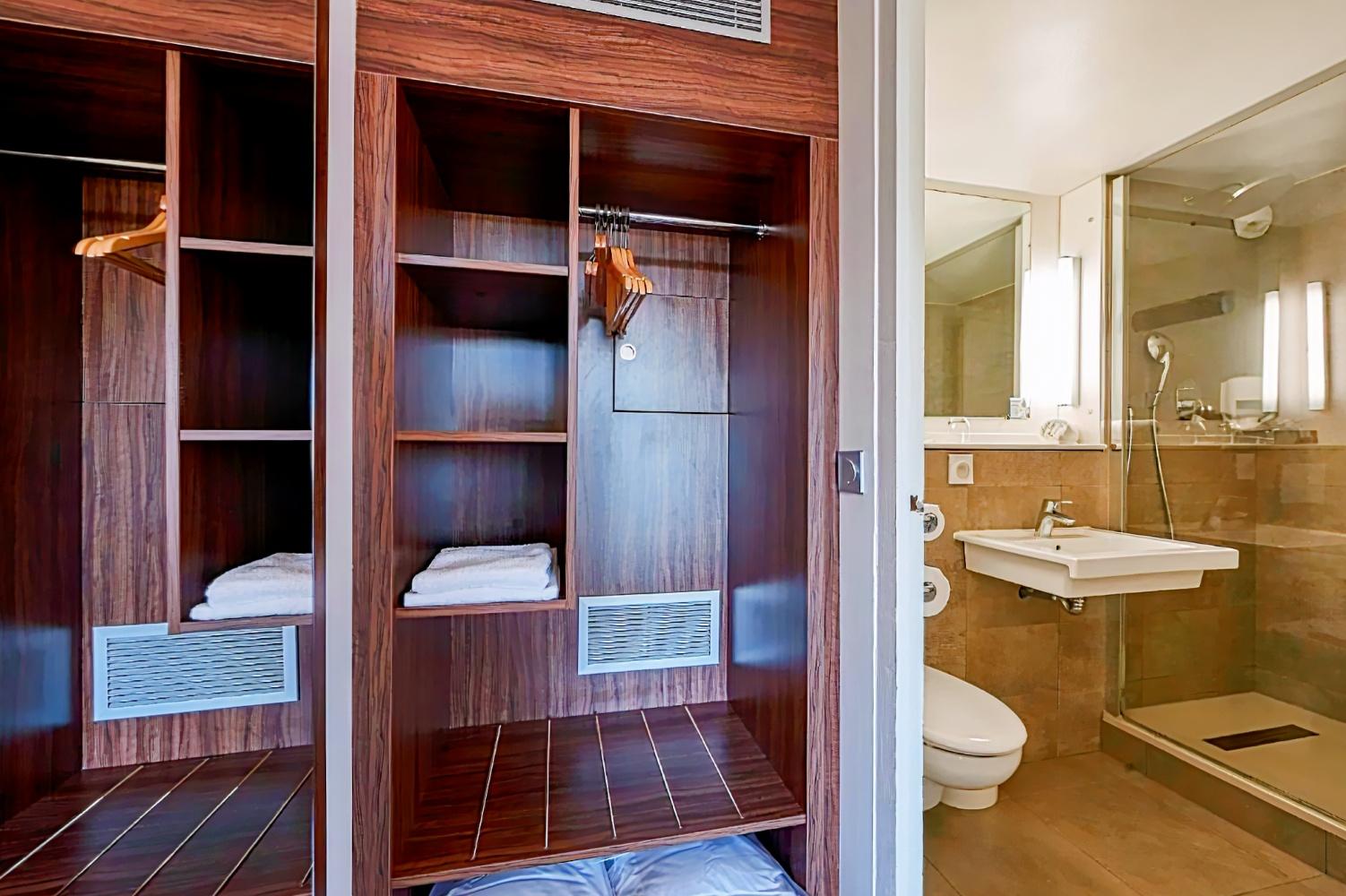 Kyriad Bordeaux - Merignac Aéroport