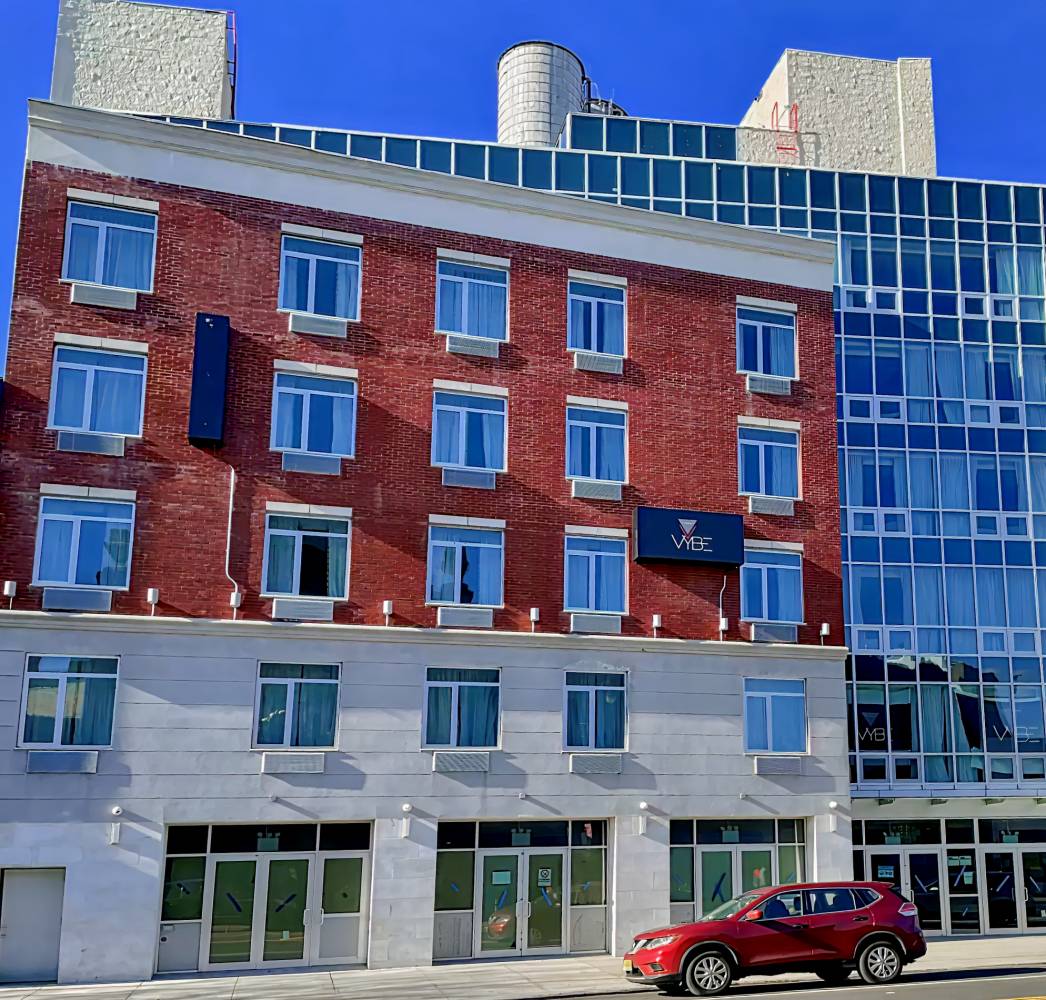 Red Roof PLUS Brooklyn - Flatbush Ave