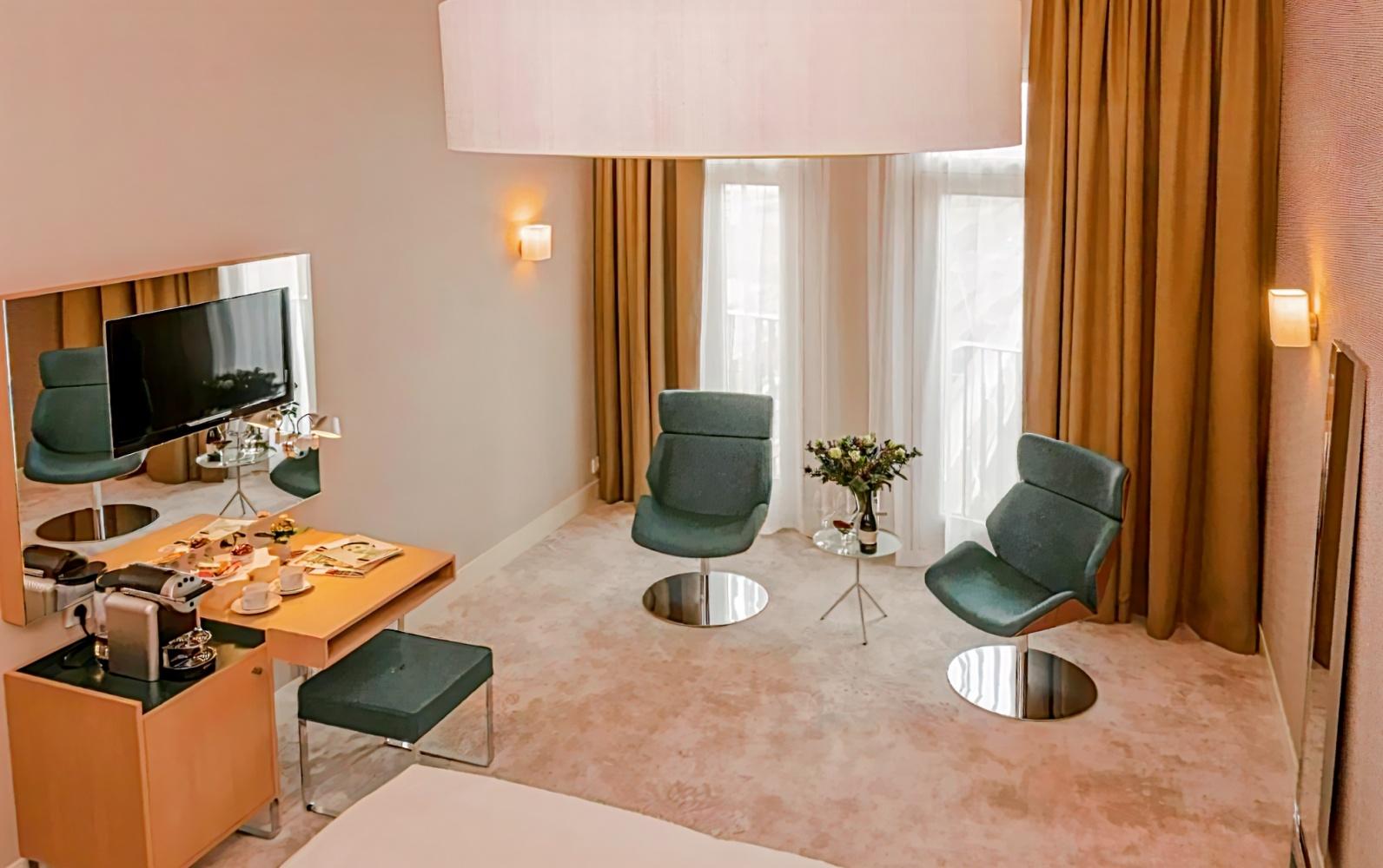 Amadi Panorama Hotel