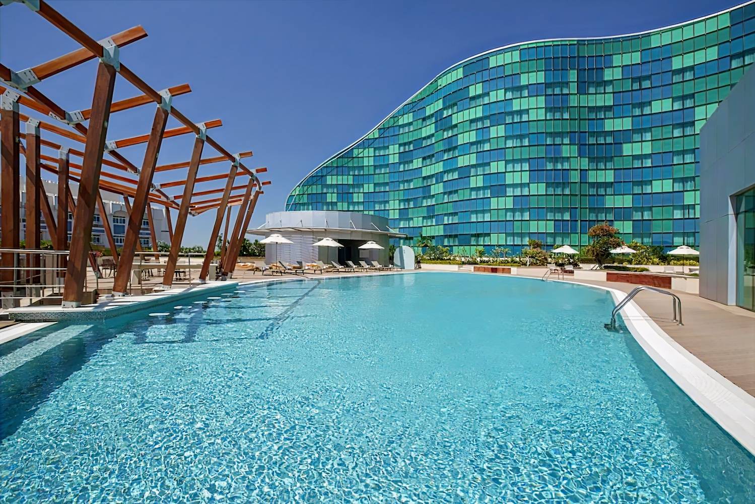 Millennium Al Rawdah Hotel