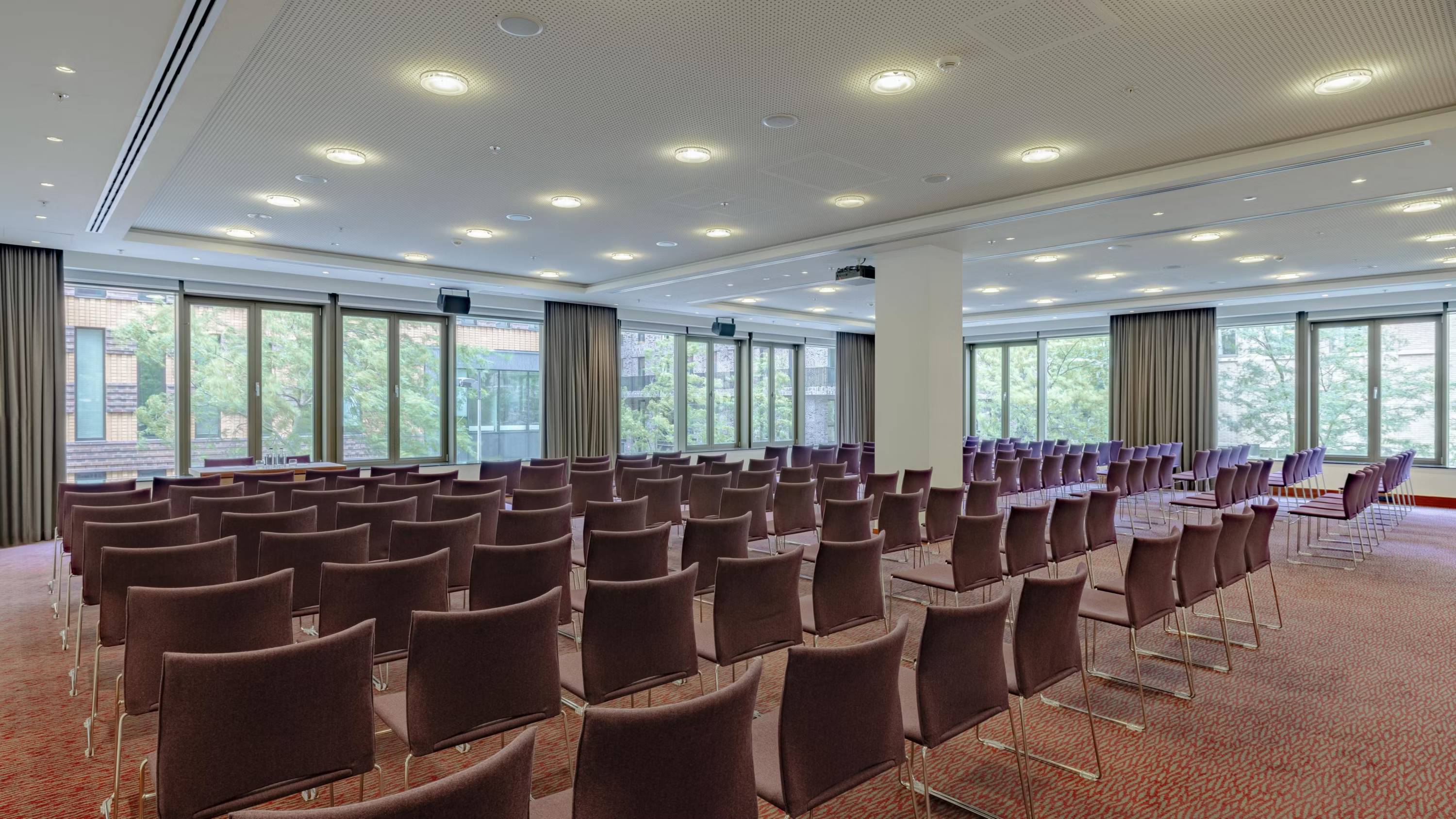 Crowne Plaza Amsterdam - South, an IHG Hotel