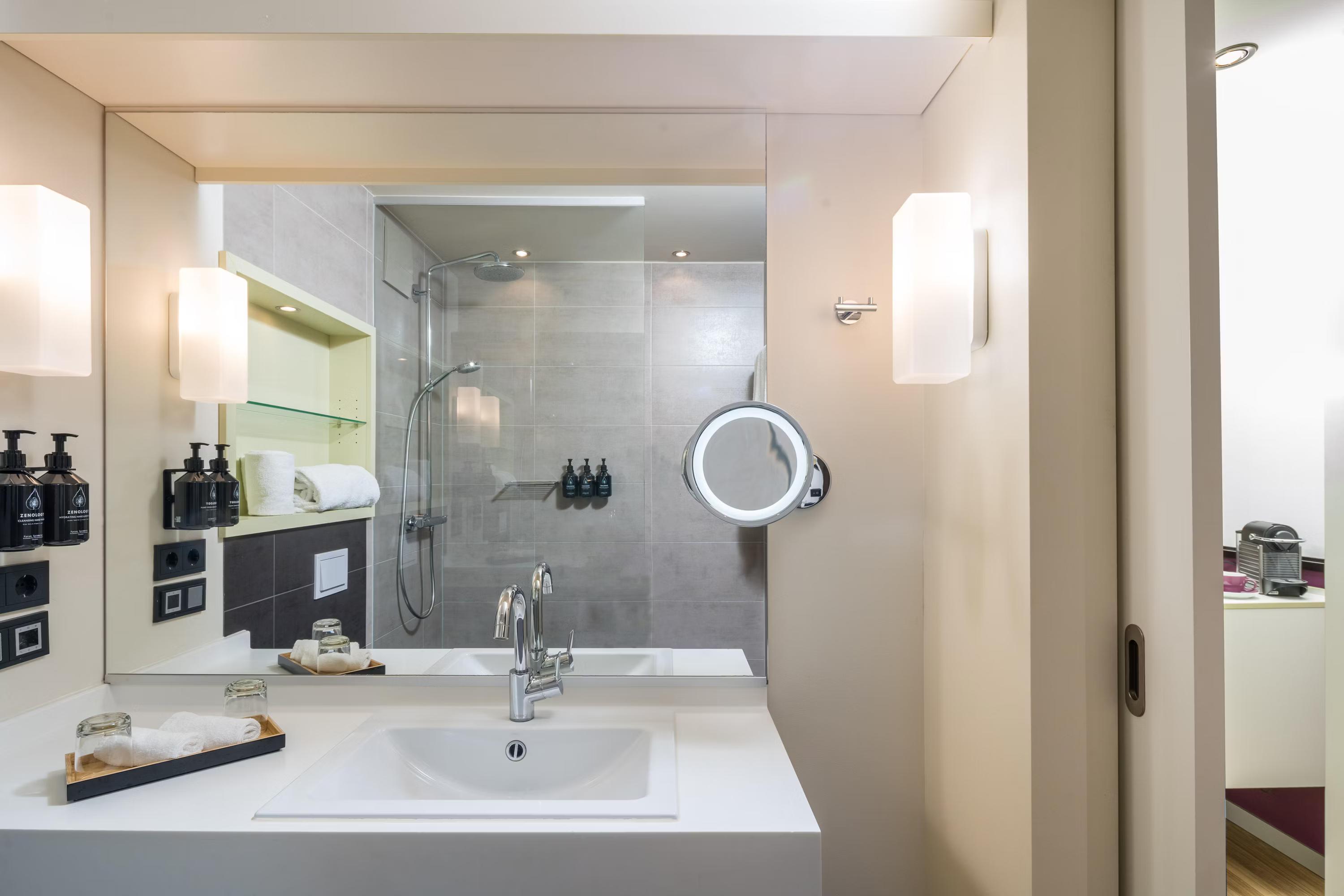 Hotel Indigo Düsseldorf - Victoriaplatz by IHG