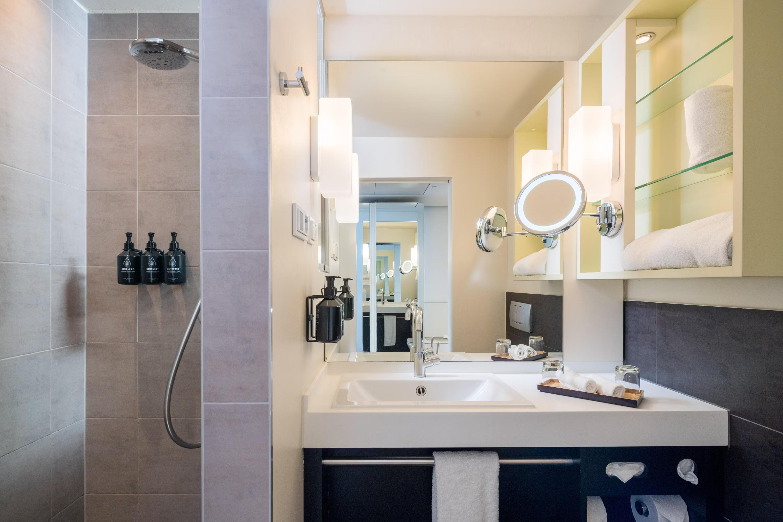 Hotel Indigo Düsseldorf - Victoriaplatz by IHG