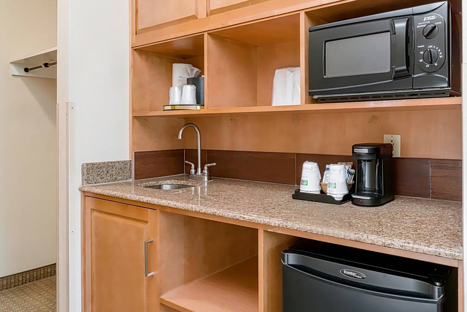 Holiday Inn Express & Suites Santa Clara - Silicon Valley