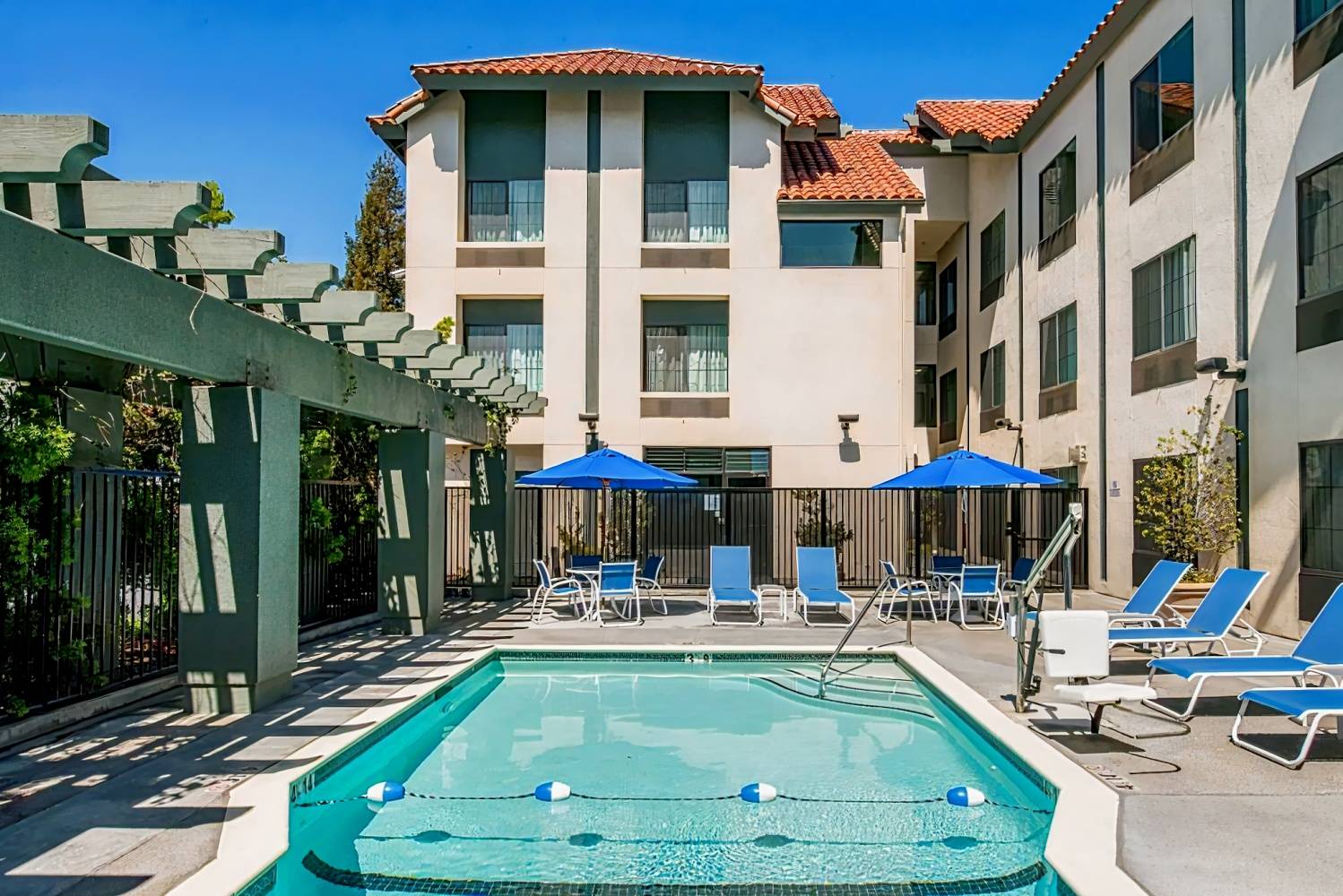 Holiday Inn Express & Suites Santa Clara - Silicon Valley