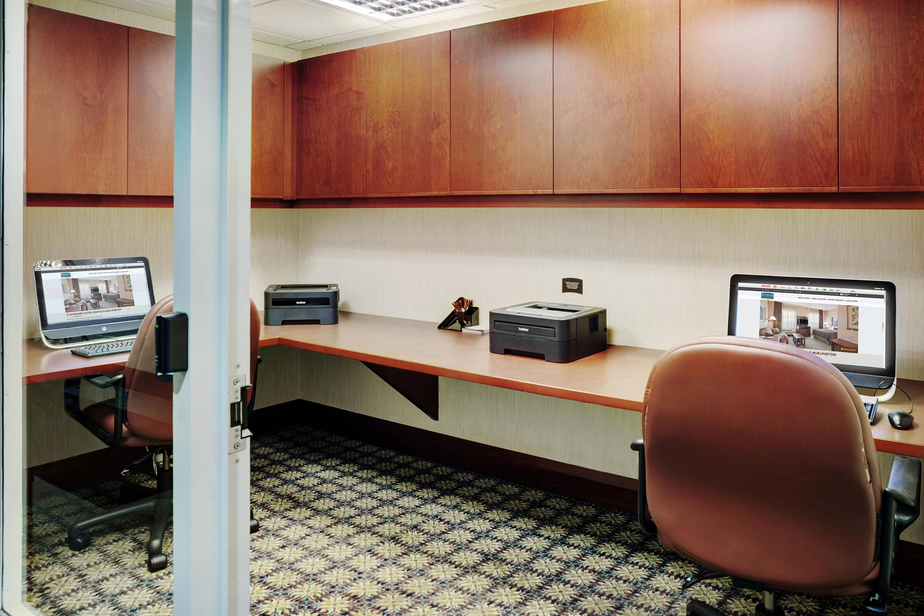 Staybridge Suites Oakville Burlington by IHG