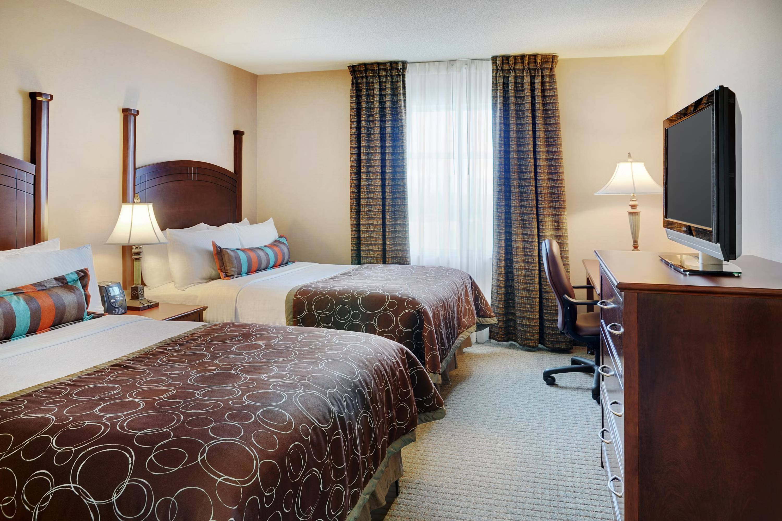 Staybridge Suites Oakville Burlington by IHG