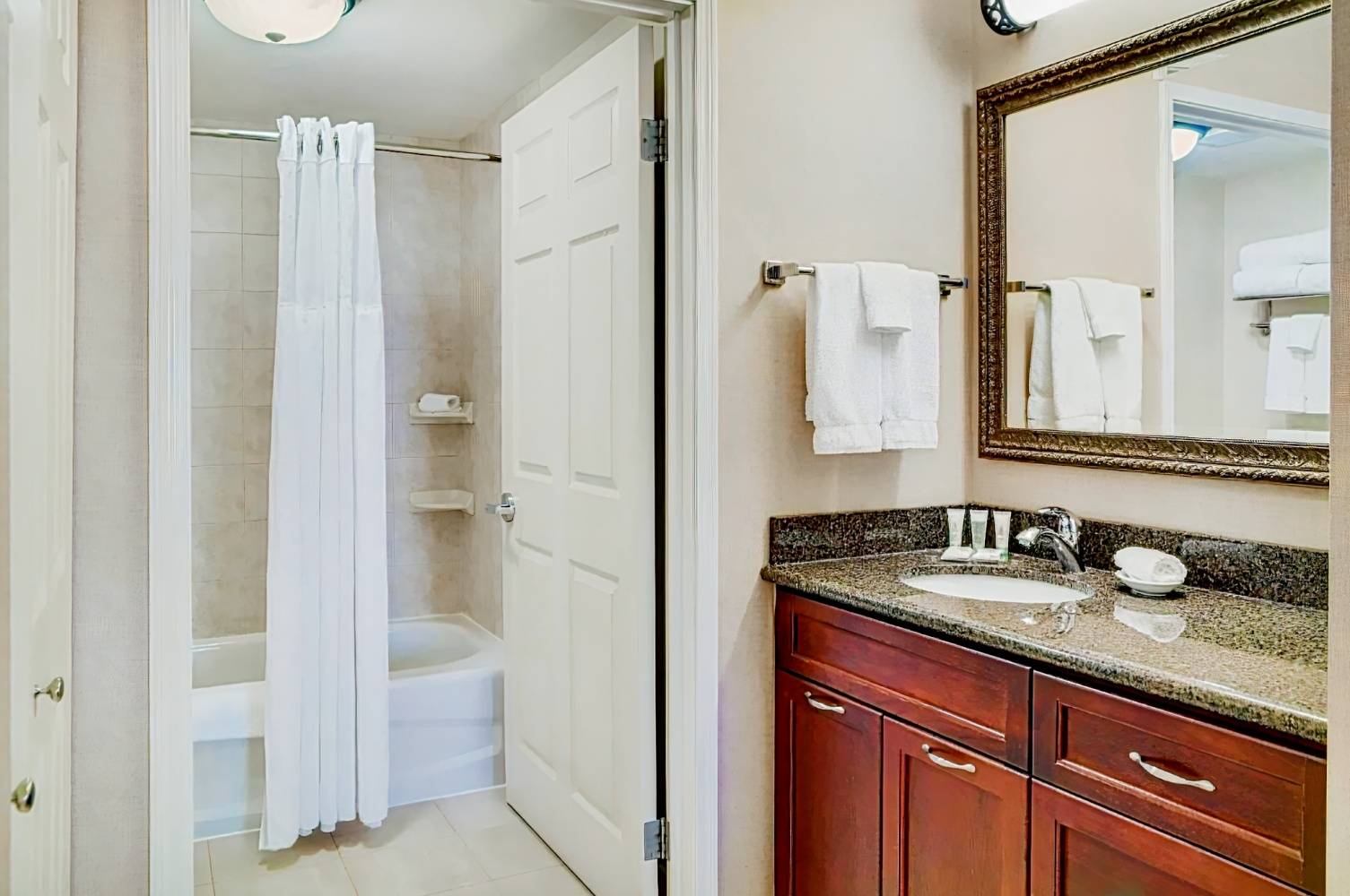 Staybridge Suites Oakville Burlington