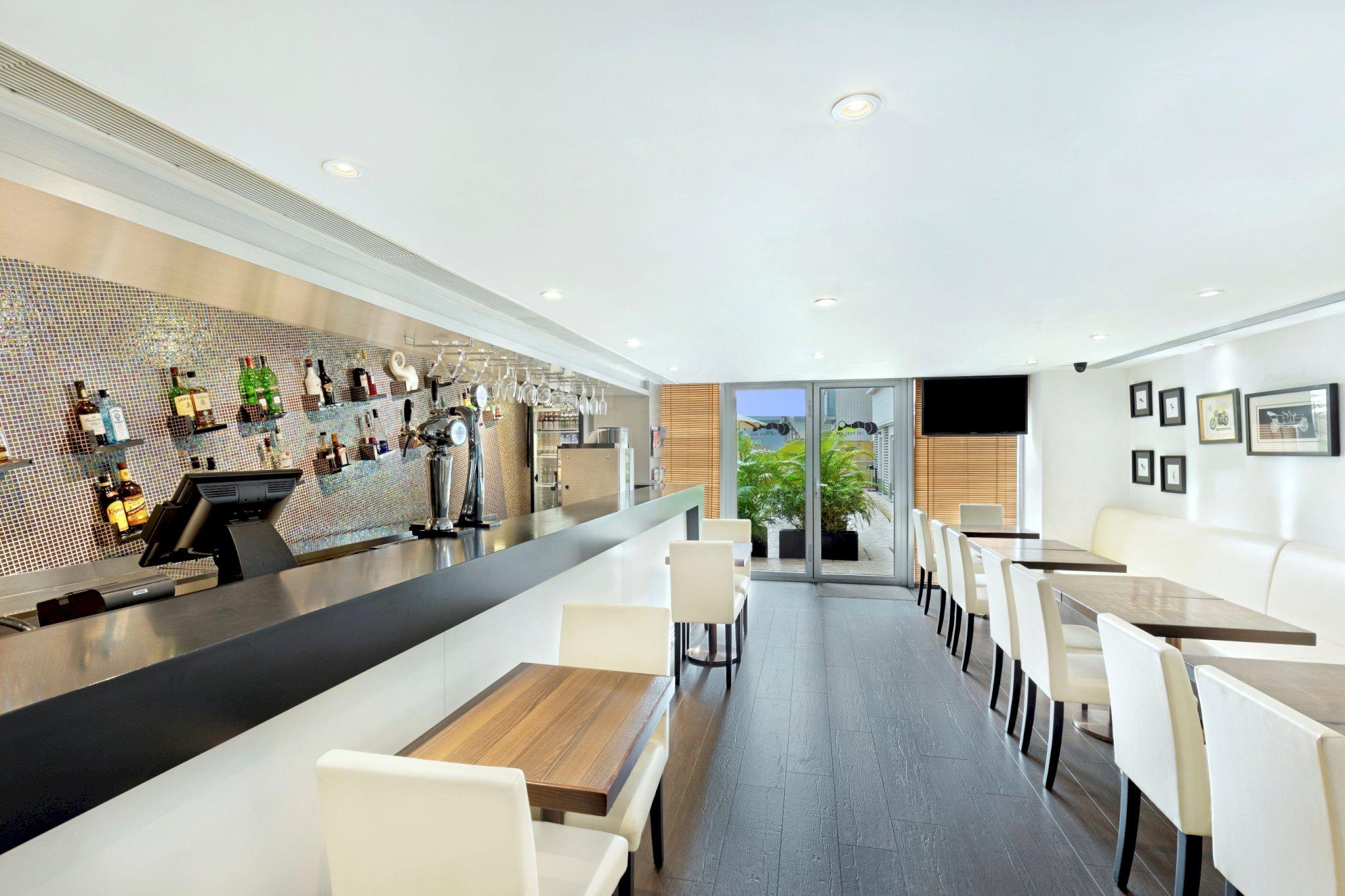 Harbour Plaza 8 Degrees