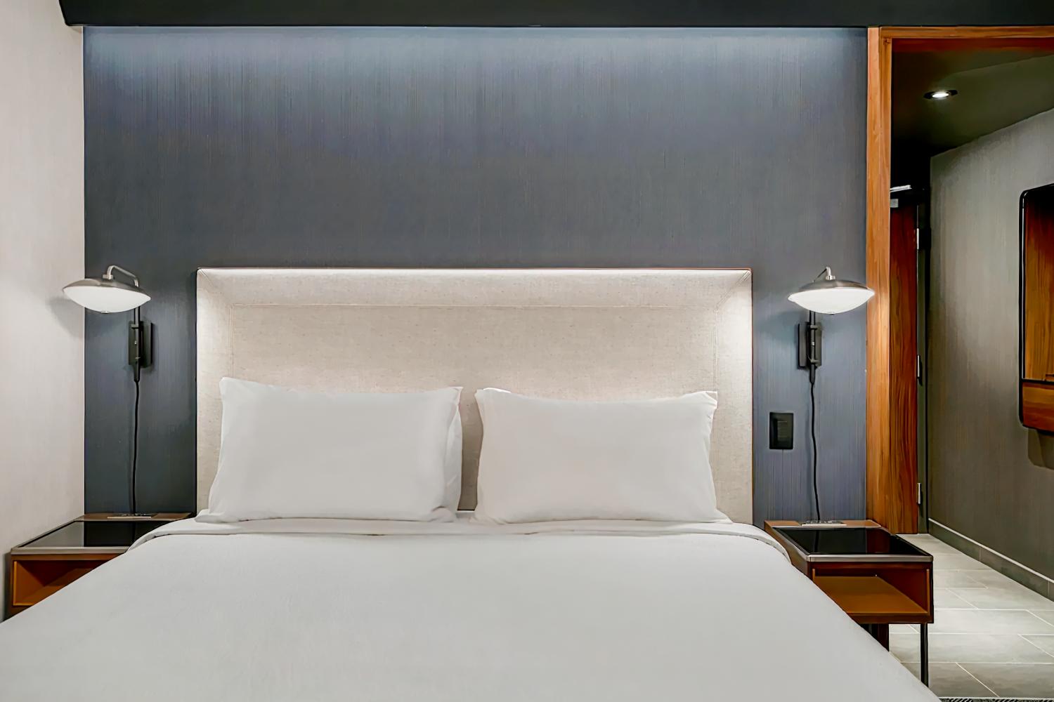 Courtyard by Marriott Charlotte Waverly