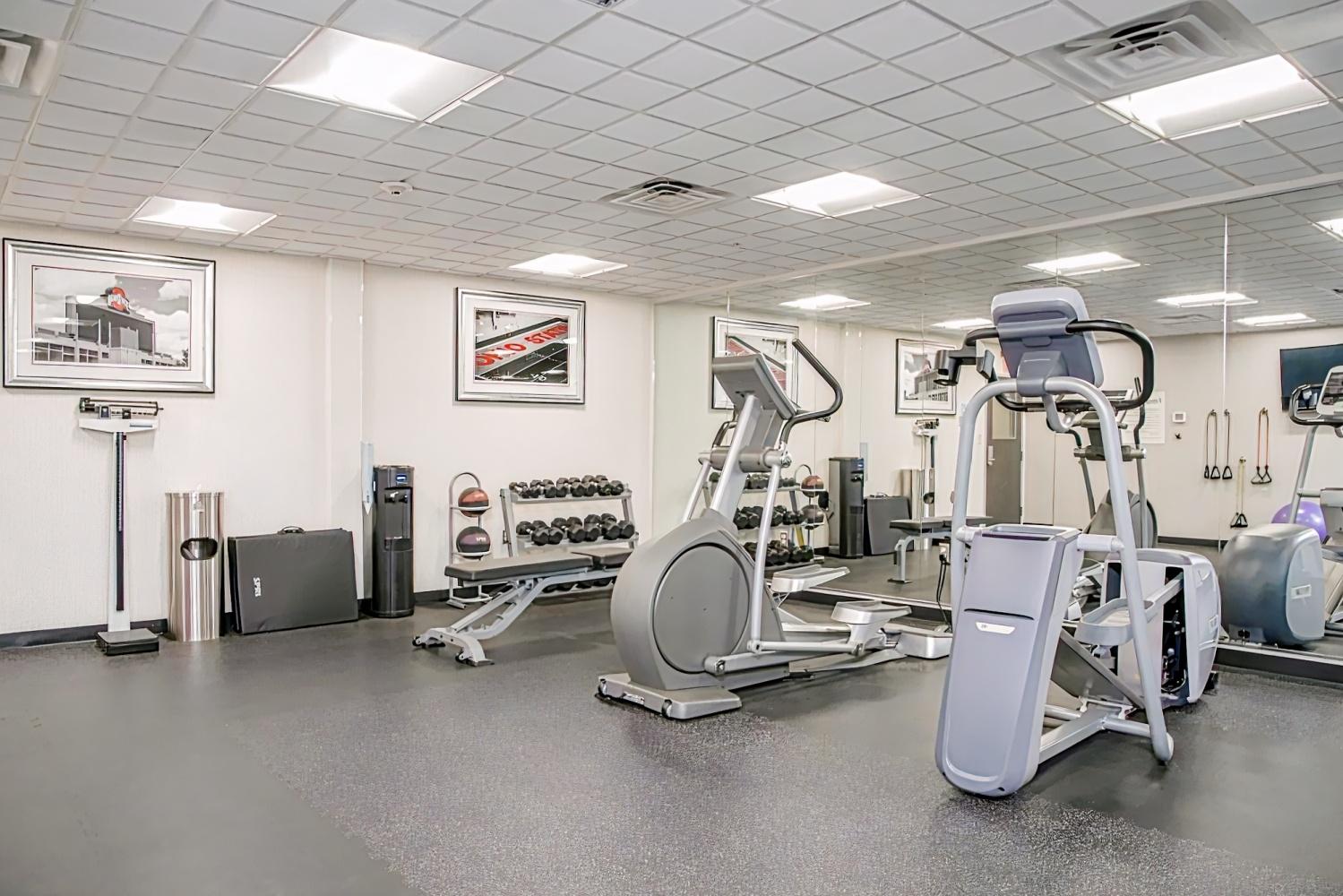 Holiday Inn Express & Suites Columbus - Polaris Parkway