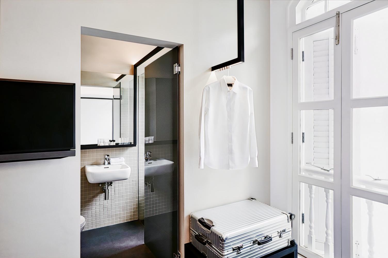 Hotel Mono (SG Clean)