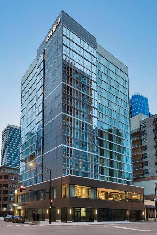 Home2 Suites by Hilton Chicago River North
