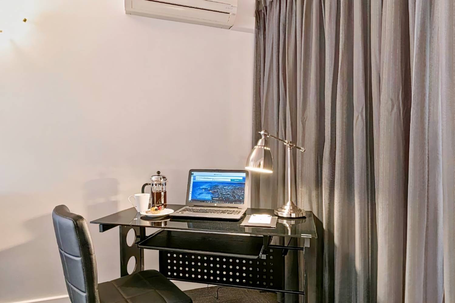 The Peninsula Riverside Serviced Apartments