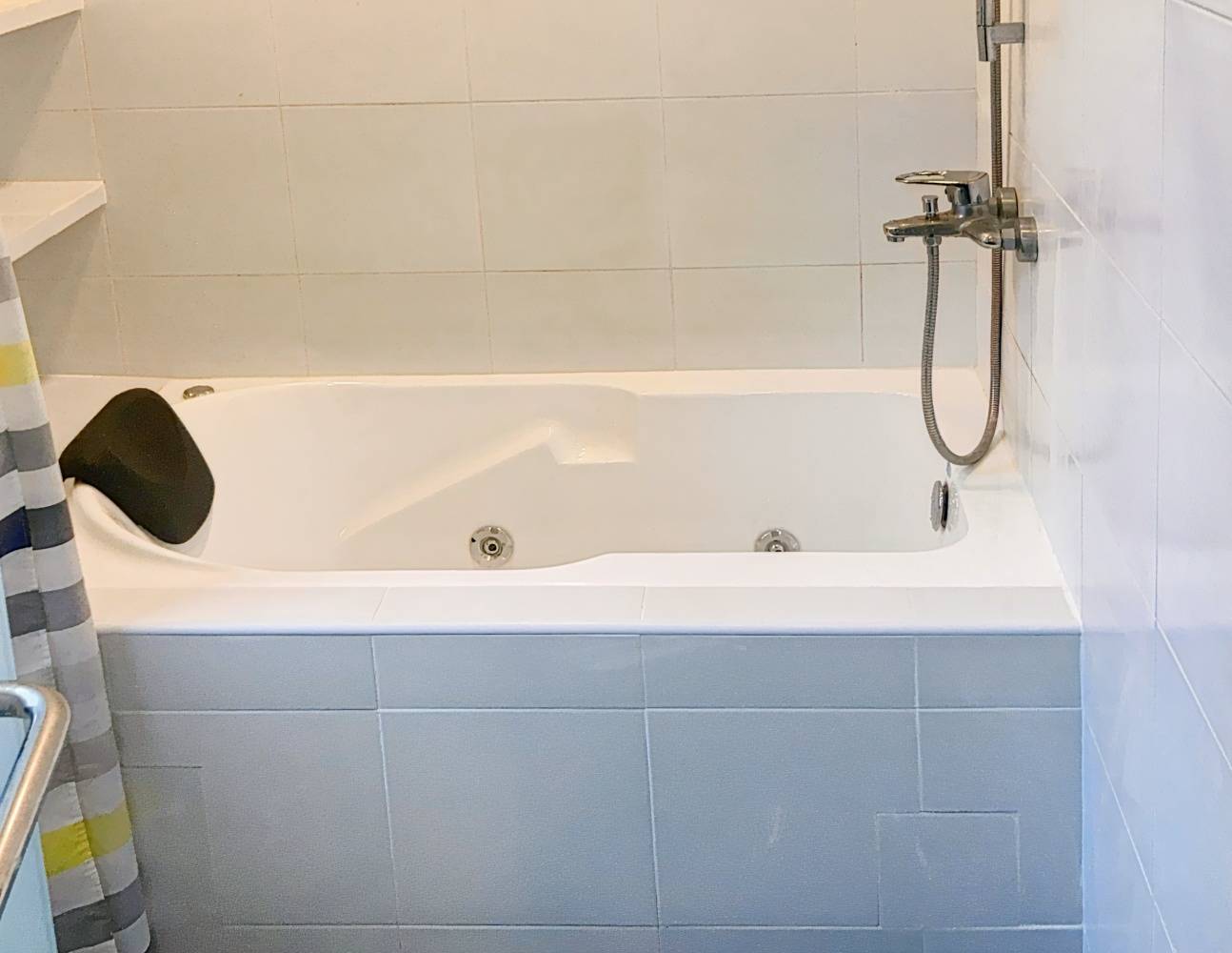 Q Loft Hotels@Mackenzie