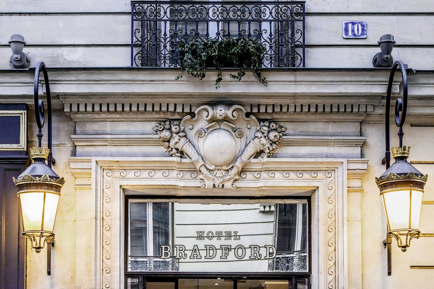 Hôtel Bradford Elysées - Astotel