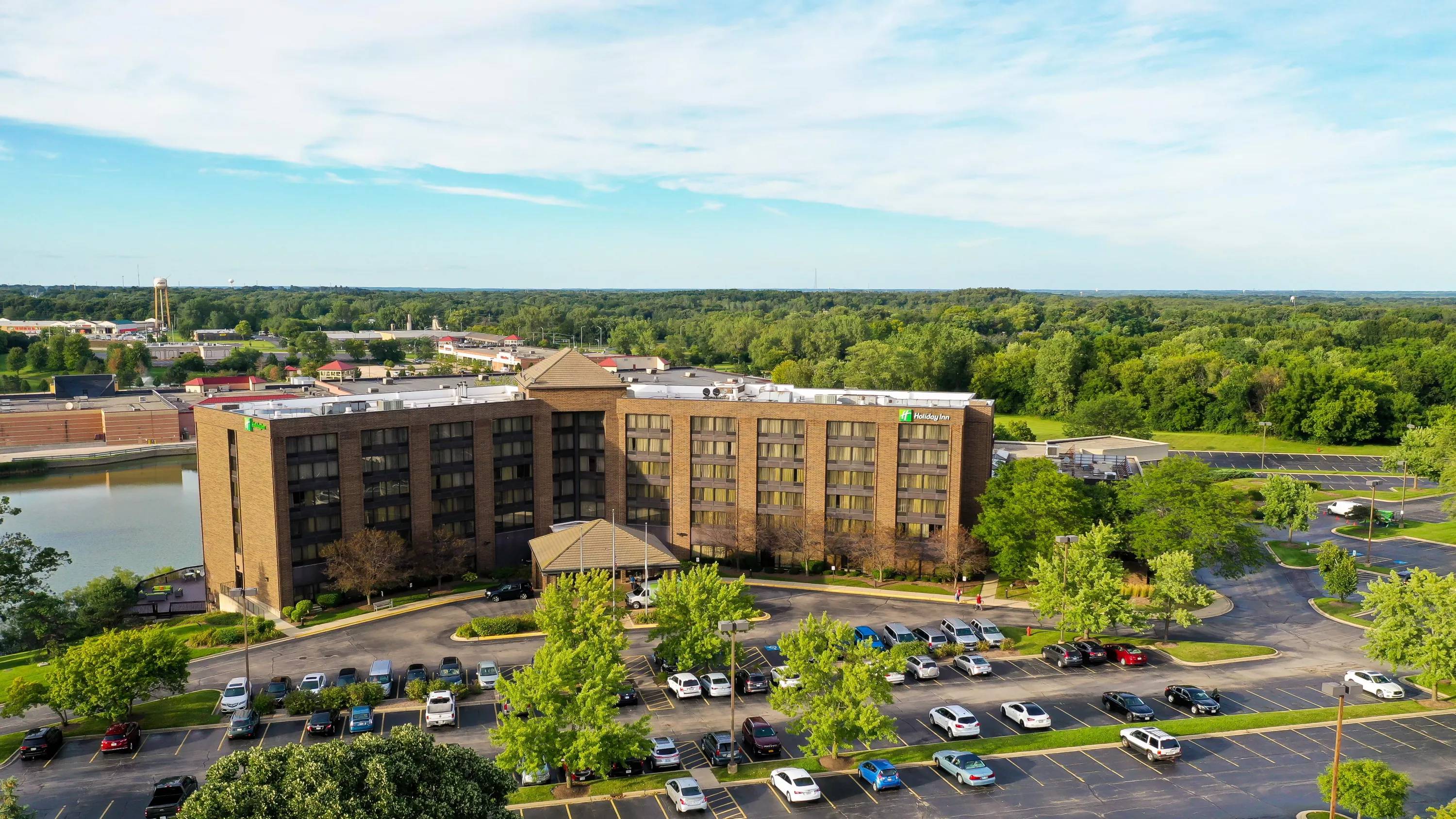 Holiday Inn Chicago Nw Crystal Lk Conv Ctr, an IHG Hotel