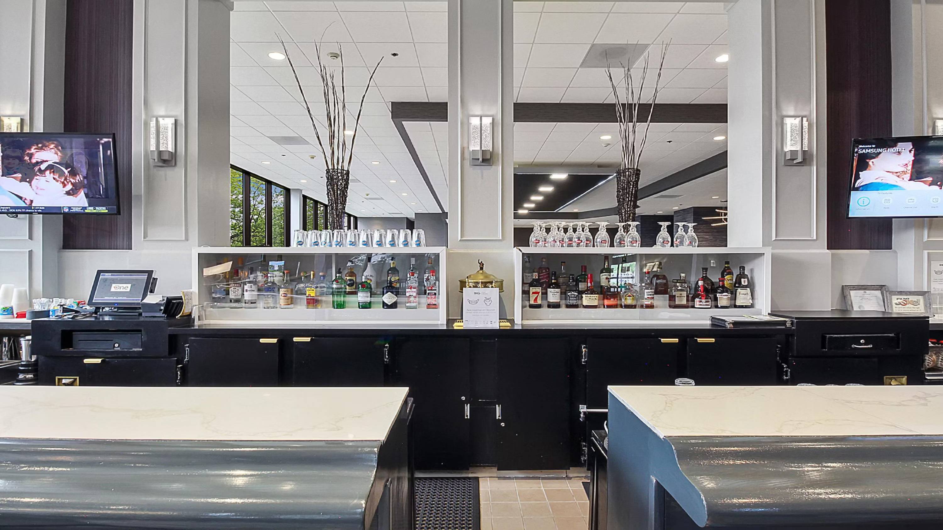 Holiday Inn Chicago Nw Crystal Lk Conv Ctr, an IHG Hotel