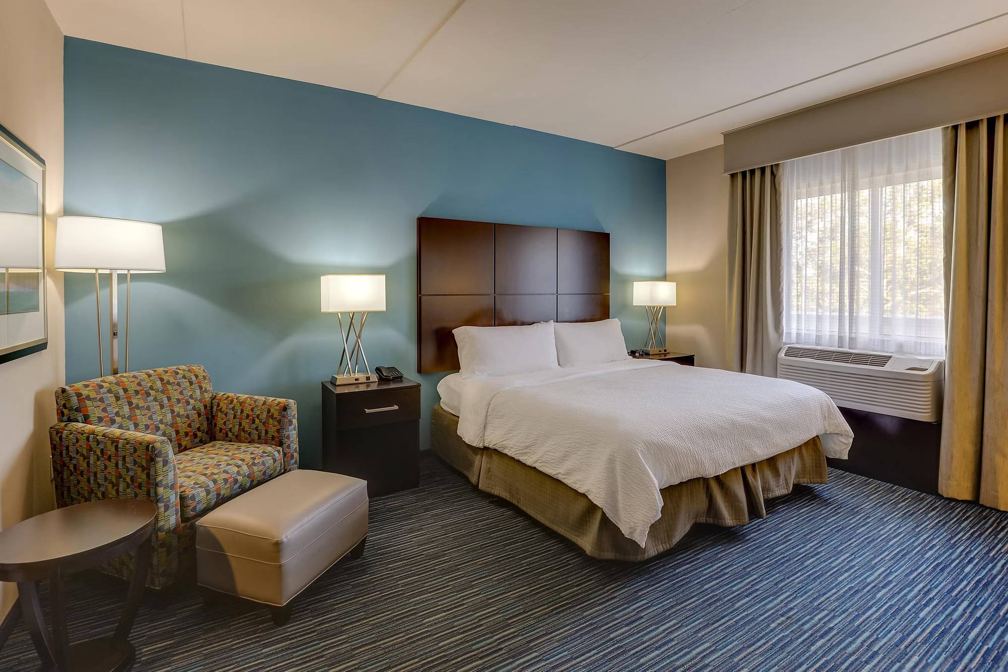 Holiday Inn Indianapolis Airport, an IHG Hotel