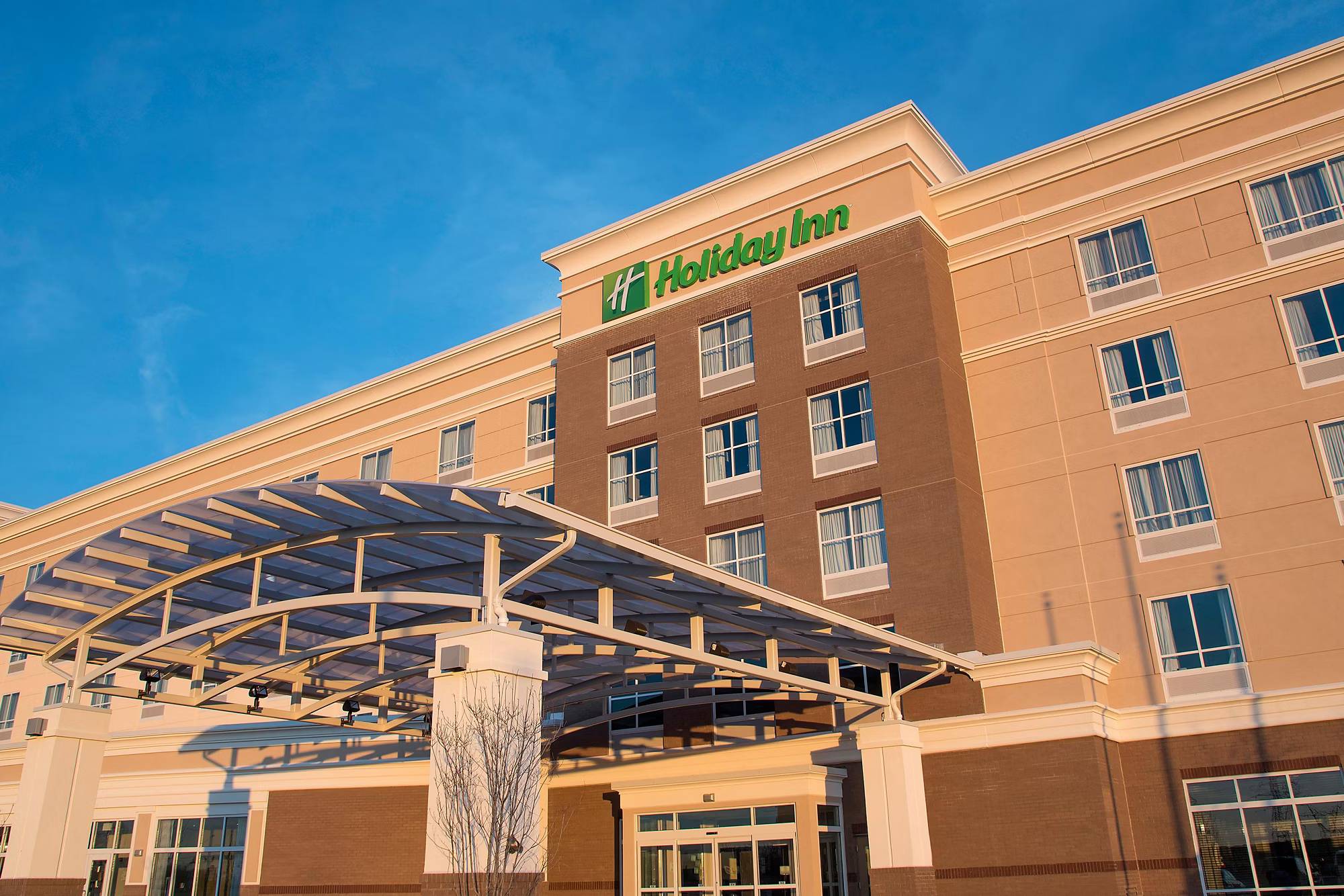 Holiday Inn Indianapolis Airport, an IHG Hotel