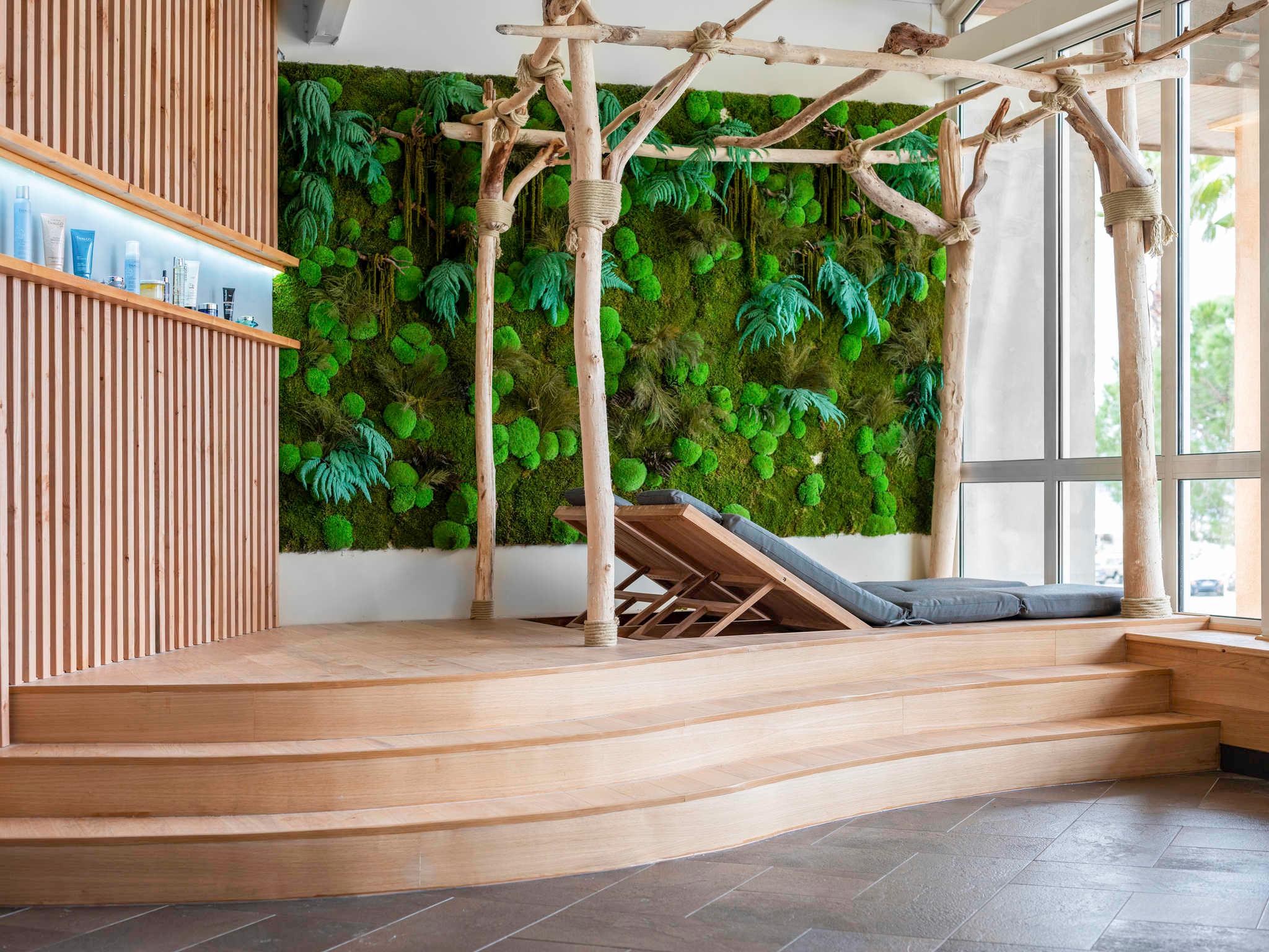 Mercury Thalasso and Spa Port Frejus