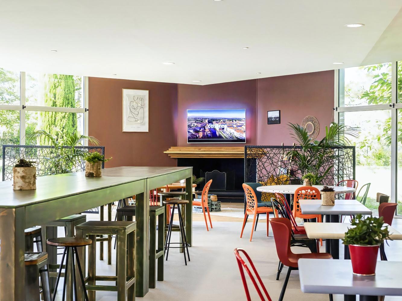 greet Hotel Castres Saix